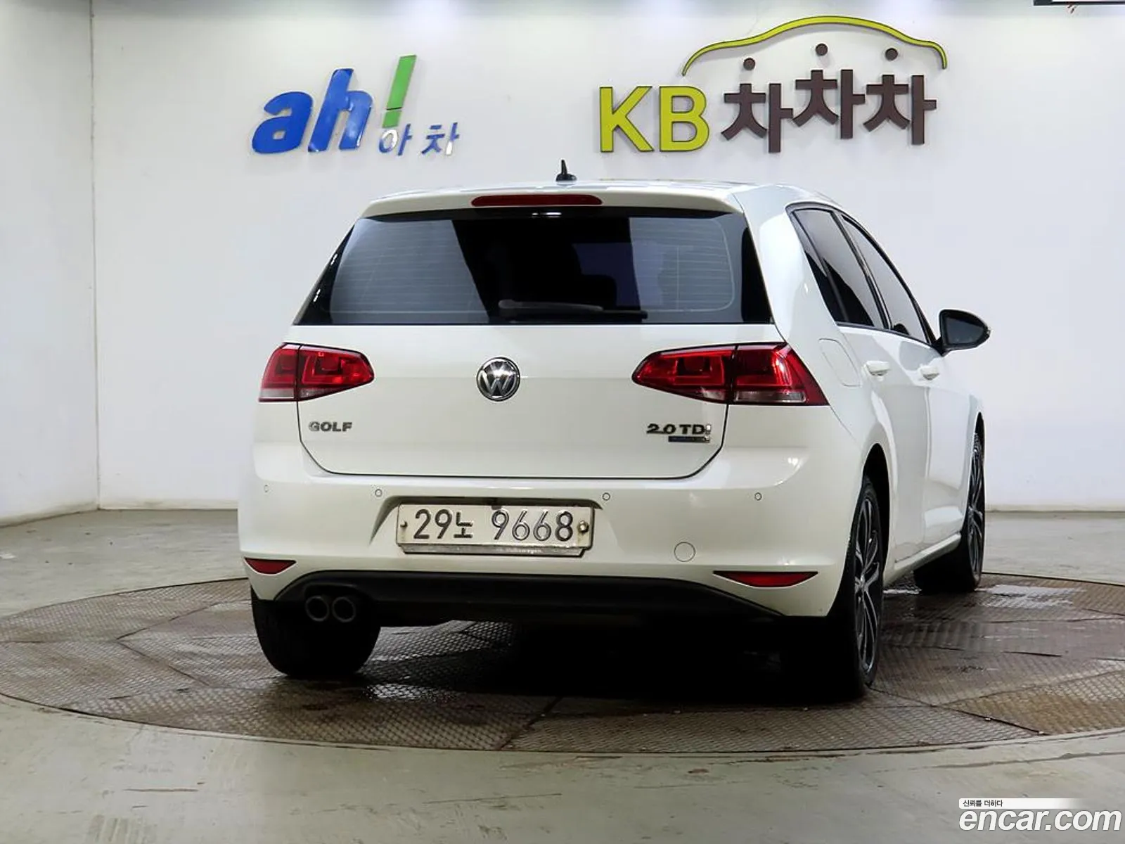 Volkswagen Golf Vii 20 Tdi Premium 2014 - фотография 6800252