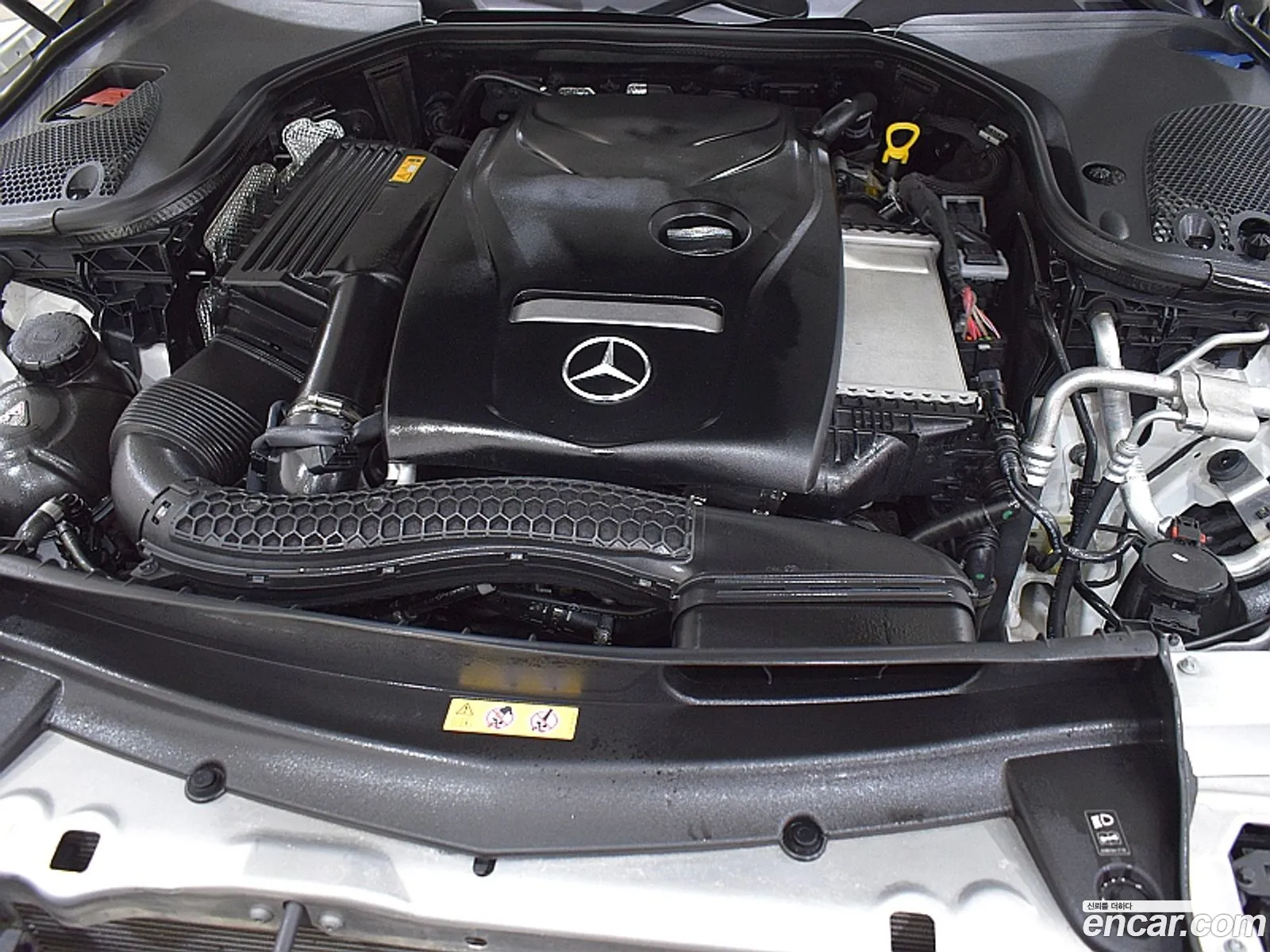 Mercedes-Benz E-Klasse V W213 S213 C238 E300 4Matic Exclusive 2019 - фотография 17998564