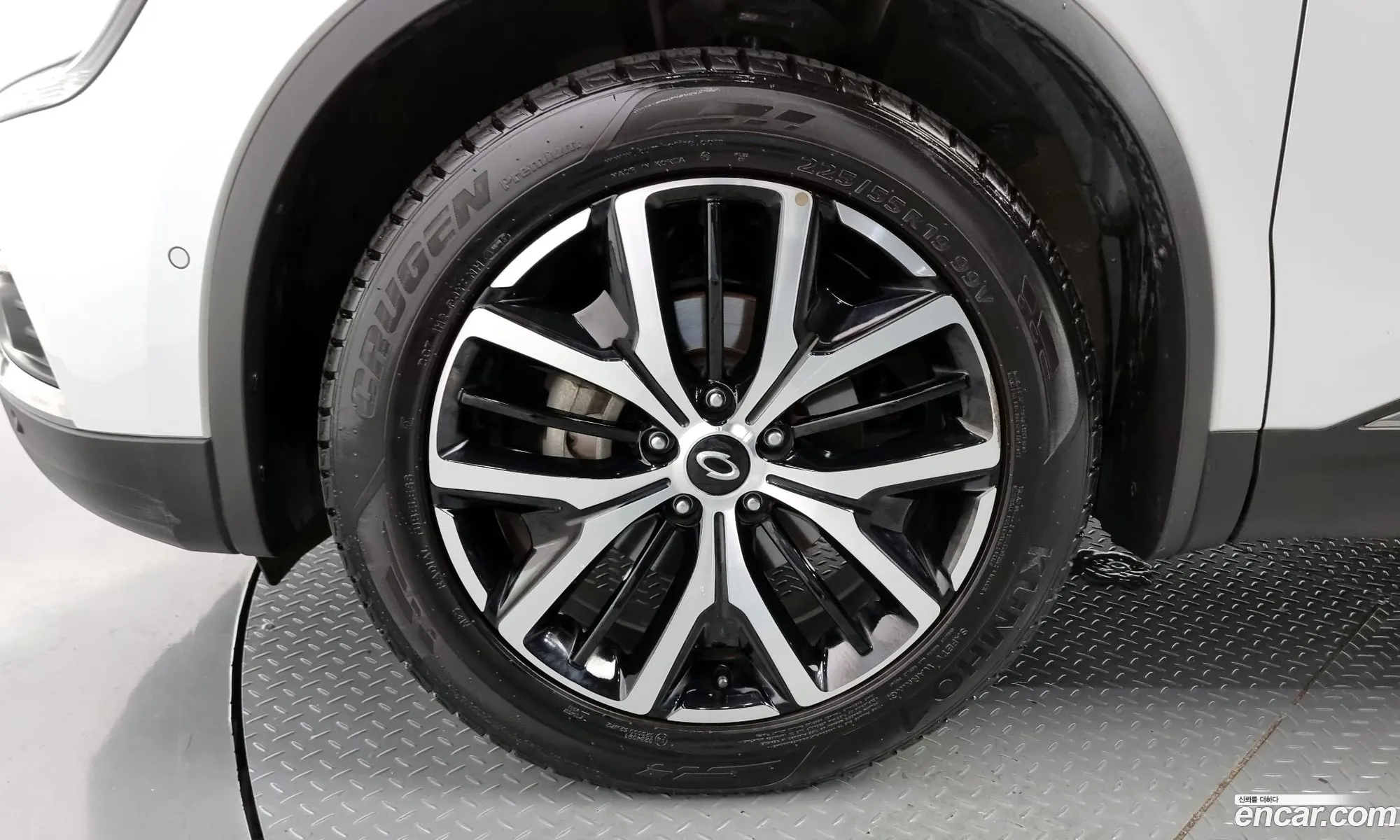 Renault Samsung Qm6 20 Gde Re Signature 2Wd 2020 - фотография 1361389