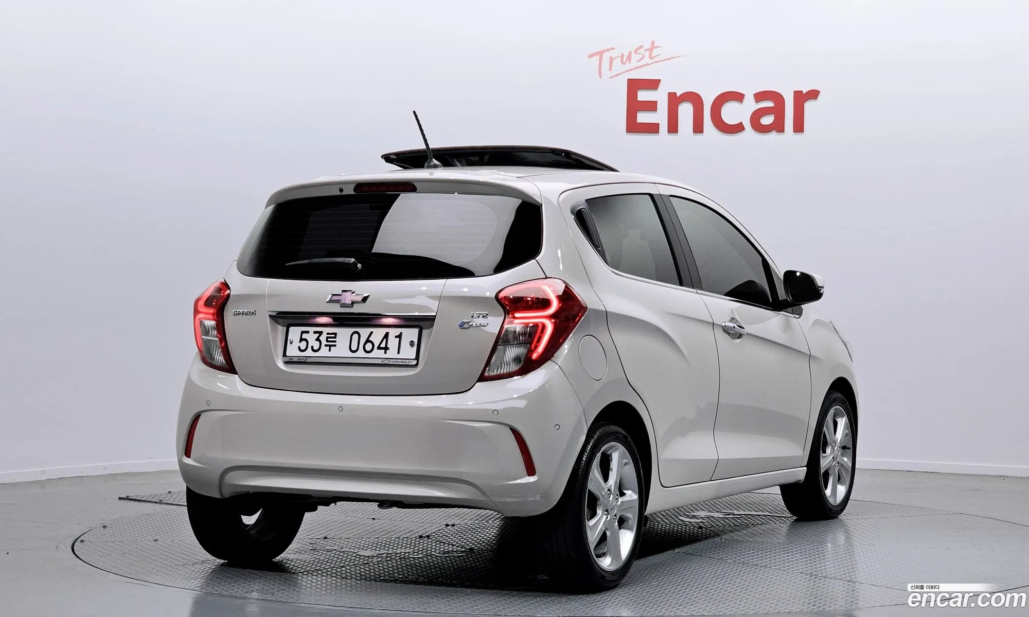 Chevrolet Spark Iv Ltz 2017 - фотография 18432112