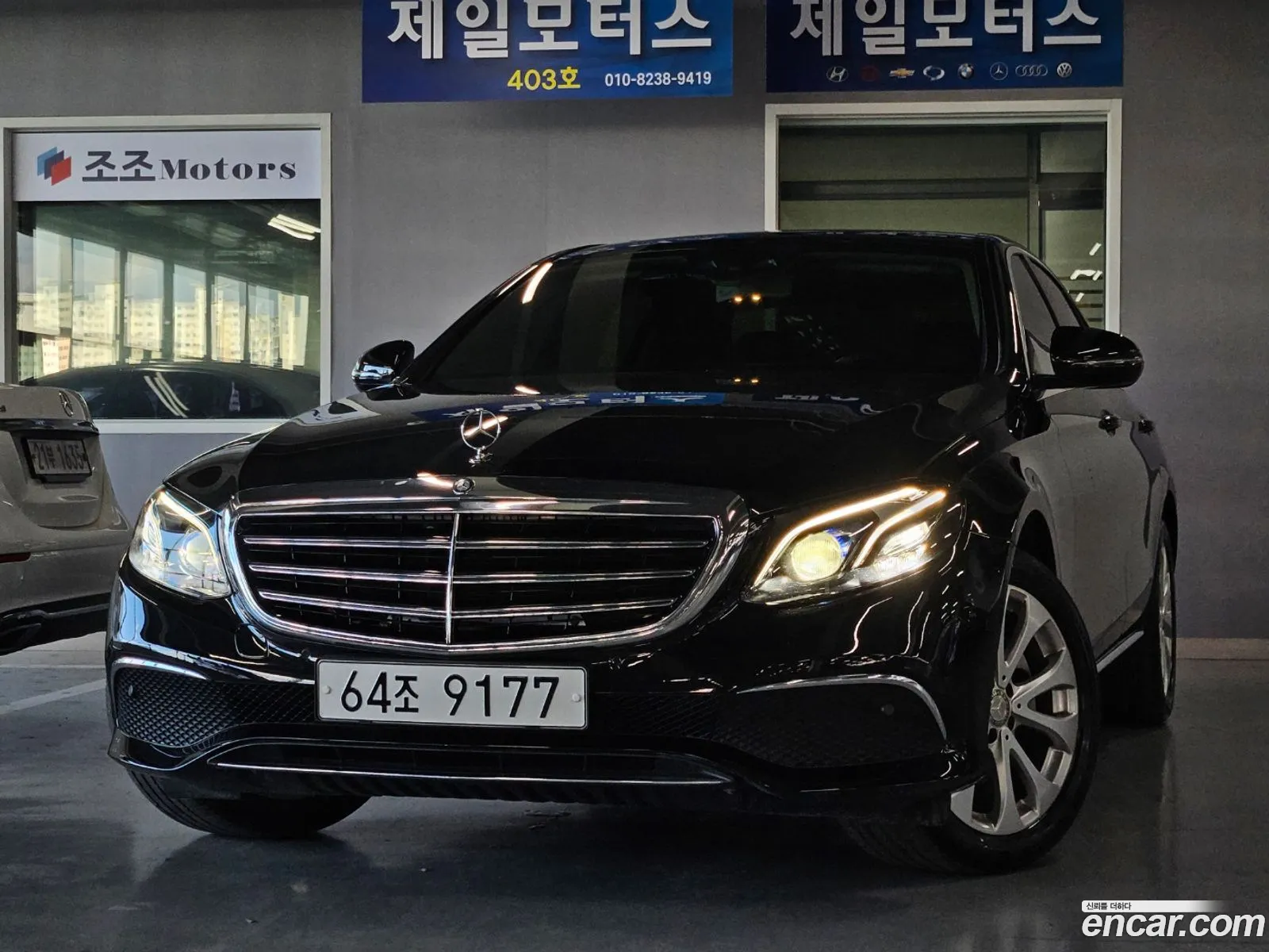Mercedes-Benz E-Klasse E220D 4Matic Exclusive 2017 - фотография 18033641
