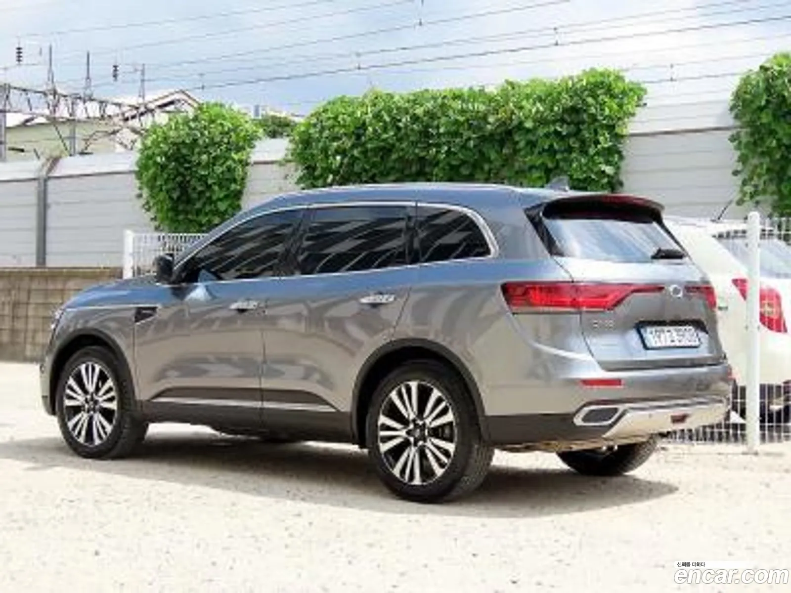 Renault Samsung Qm6 20 Lpe Premier 2Wd 2023 - фотография 1525053
