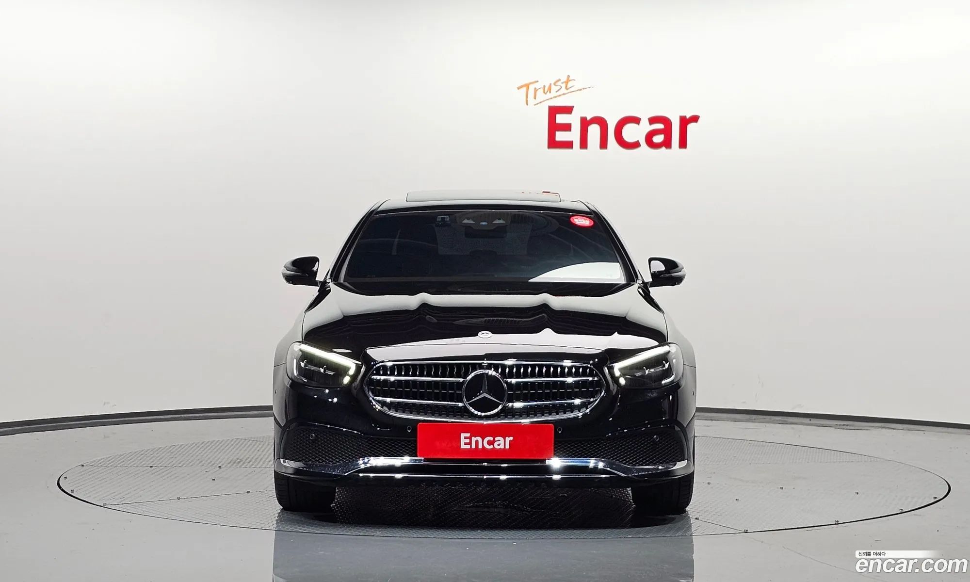 Mercedes-Benz E-Klasse E250 Avantgarde 2023 - фотография 17393261