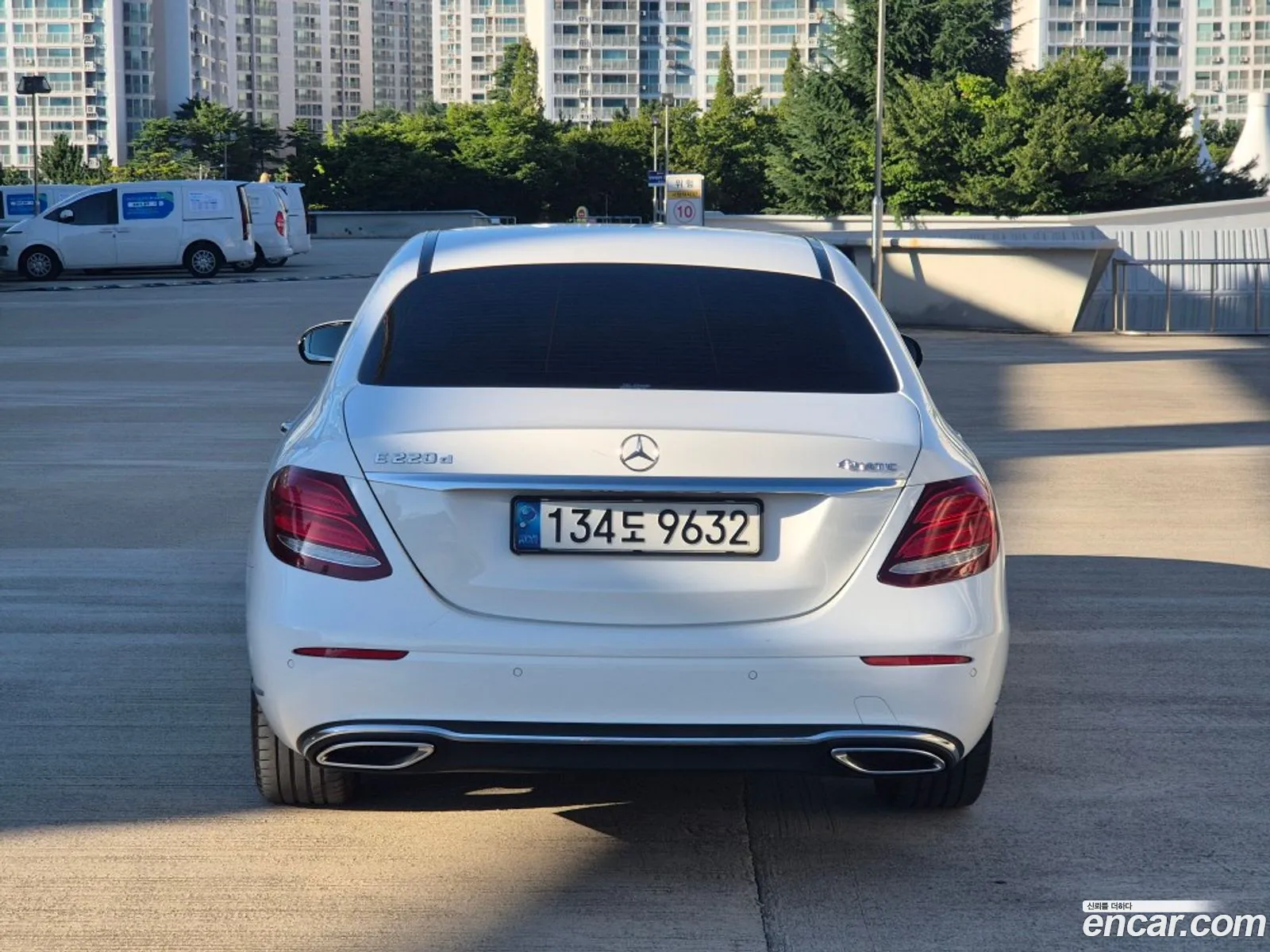 Mercedes-Benz E-Klasse V W213 S213 C238 E220D 4Matic Exclusive 2019 - фотография 17944724