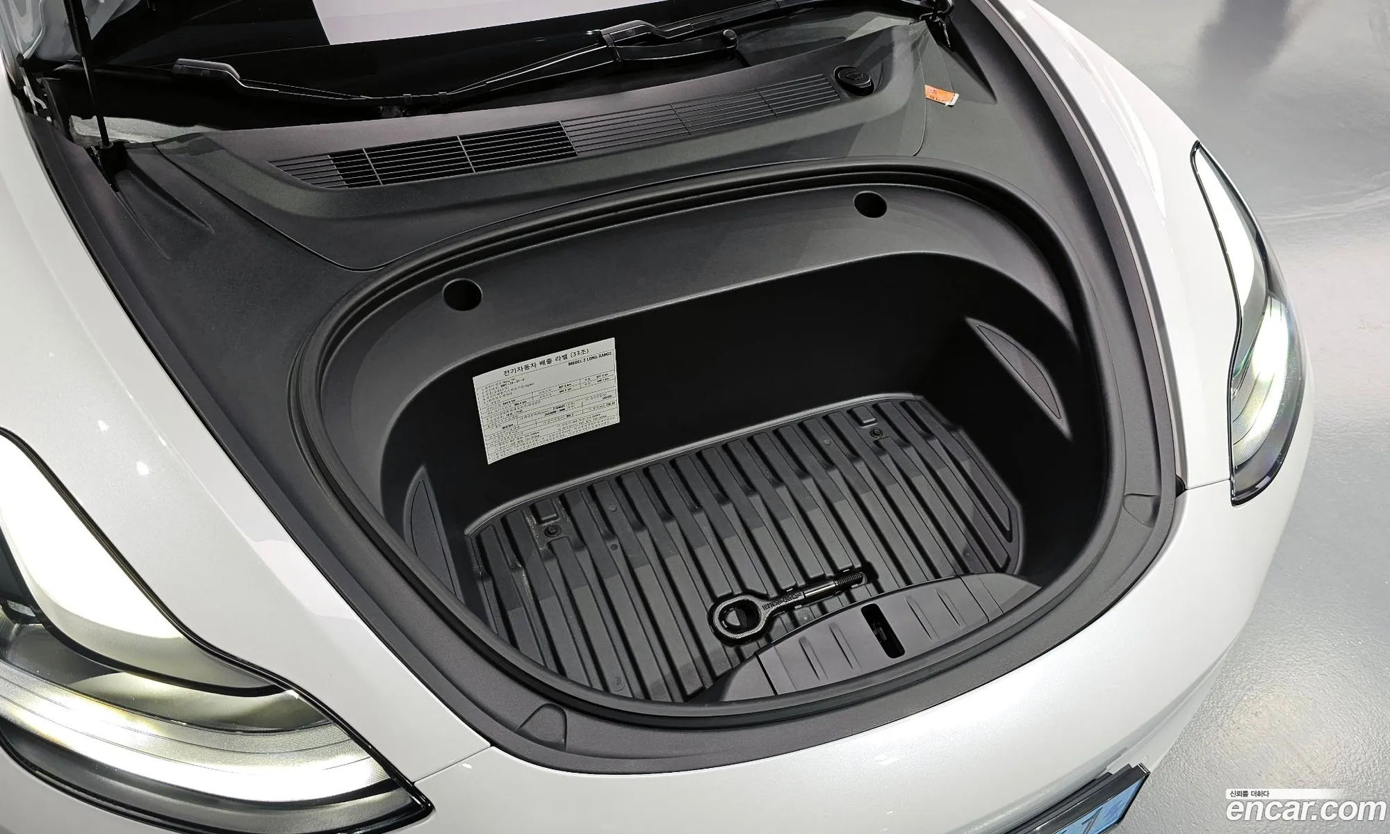 Tesla Model 3 I Long Range 2021 - фотография 15678347
