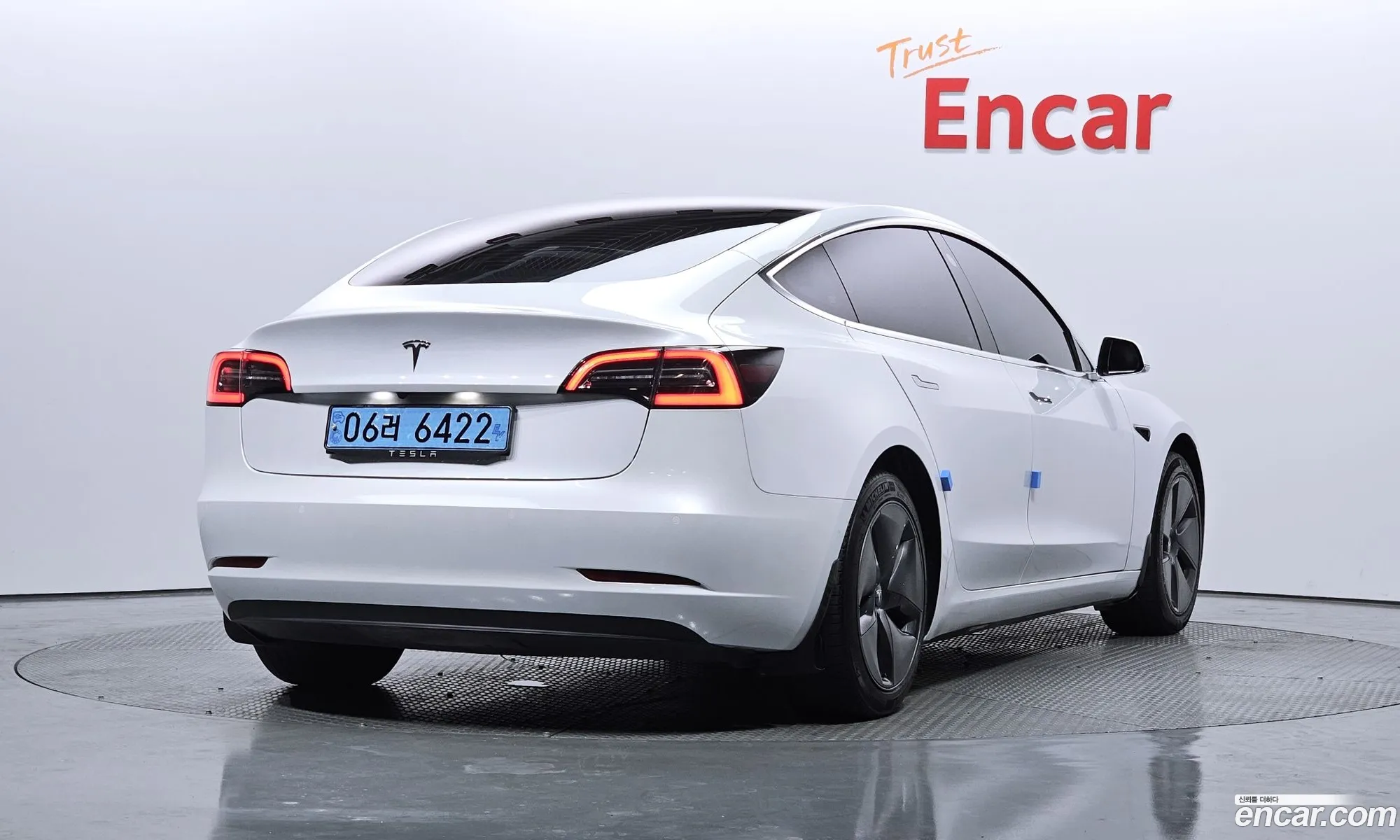 Tesla Model 3 I Standard Range Plus 2020 - фотография 15678331