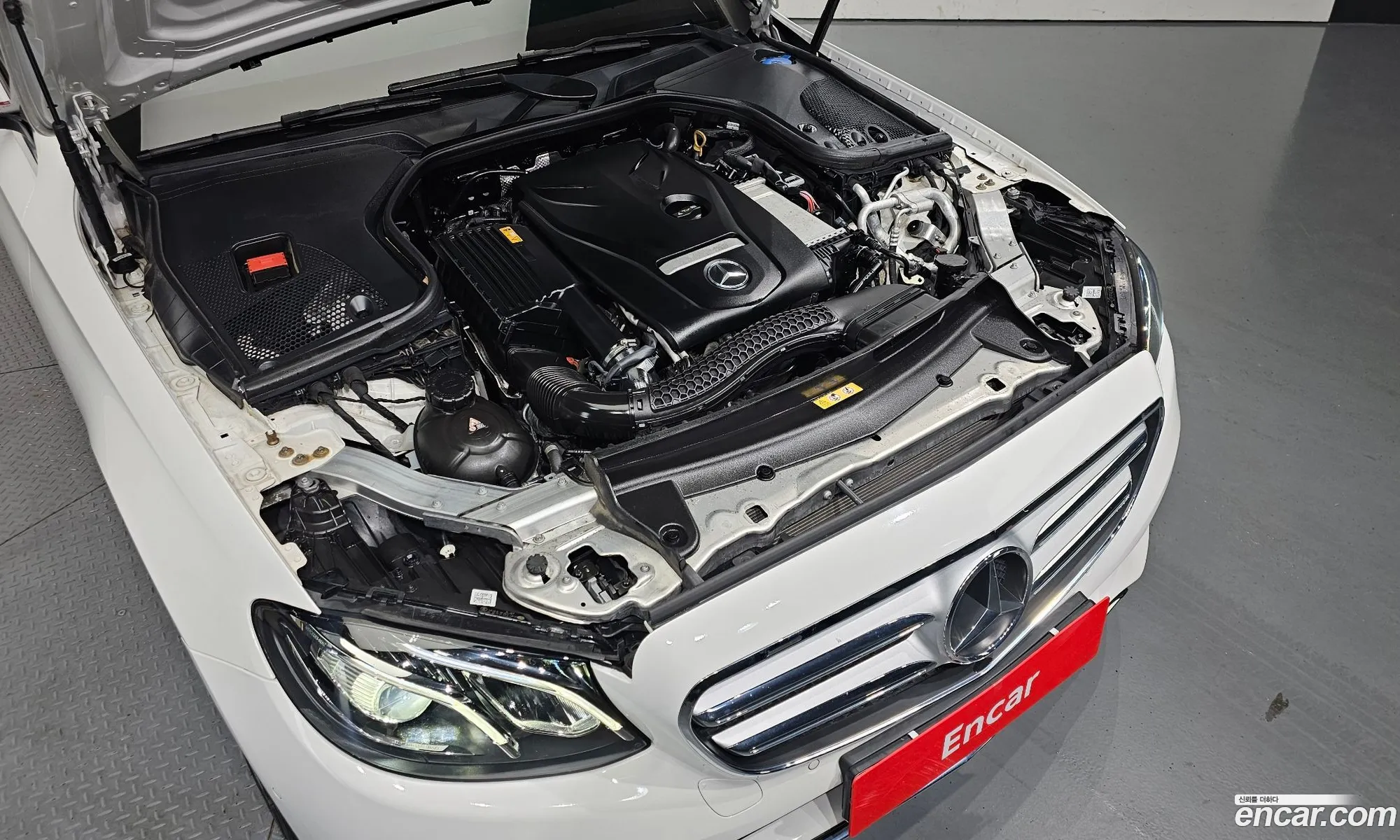 Mercedes-Benz E-Klasse V W213 S213 C238 E300 Avantgarde 2019 - фотография 17393300