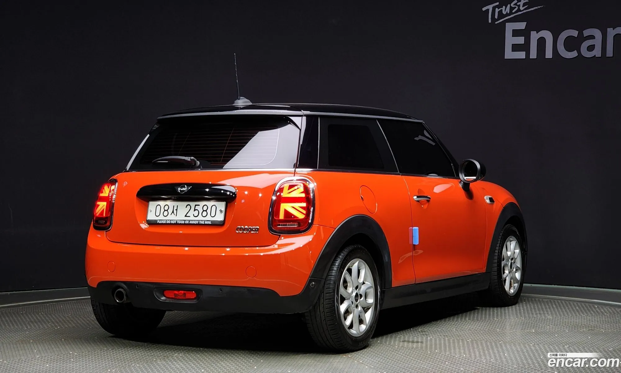 Mini Cooper High 3Rd Generation - фотография 9186280