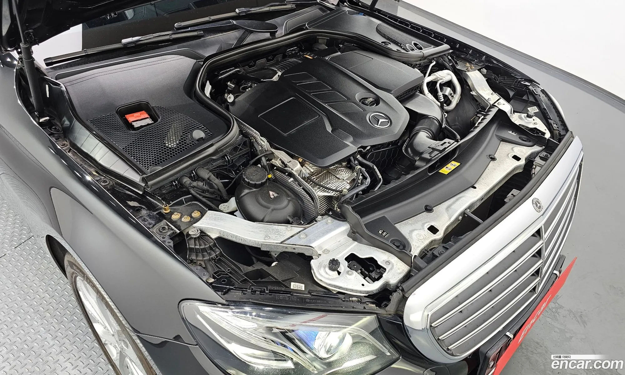 Mercedes-Benz E-Klasse V W213 S213 C238 E220D 4Matic Exclusive 2019 - фотография 12909559
