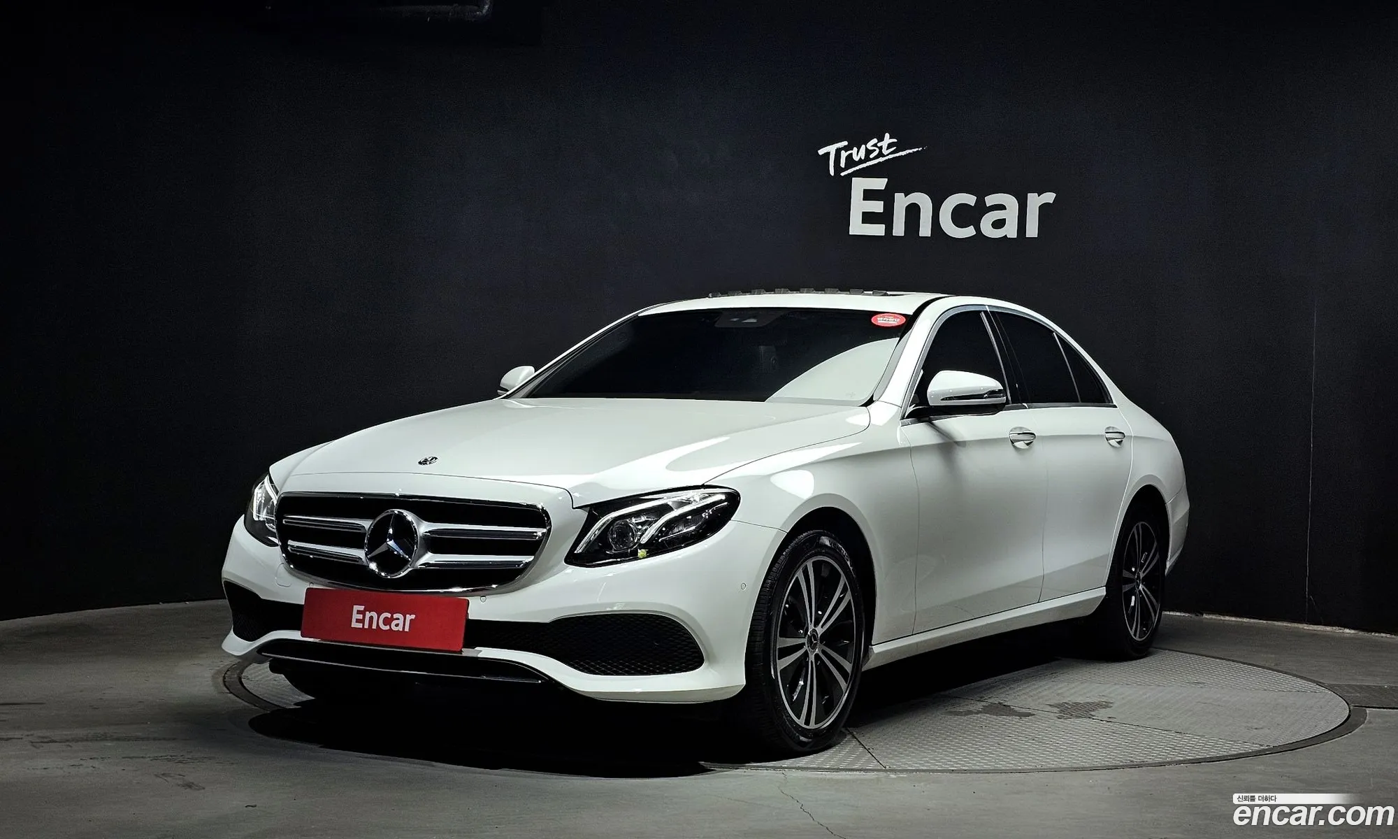Mercedes E-Class W213 E220D Avantgarde - фотография 17247951