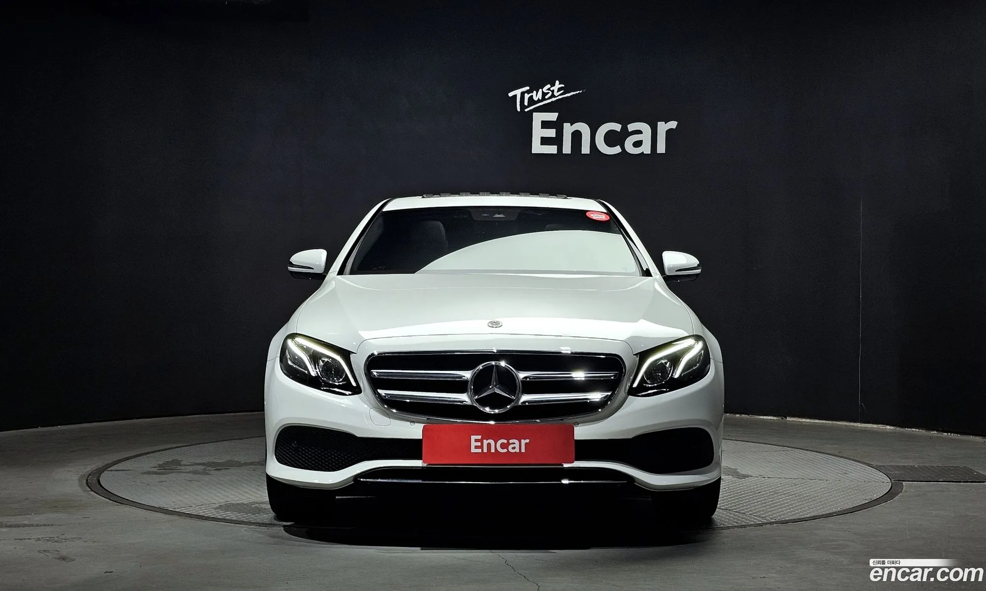Mercedes E-Class W213 E220D Avantgarde - фотография 17247953