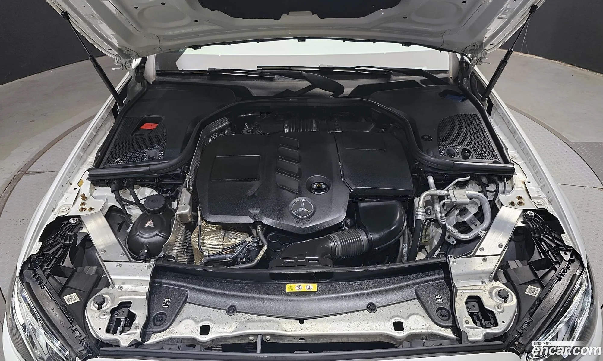 Mercedes E-Class W213 E220D Avantgarde - фотография 17247956