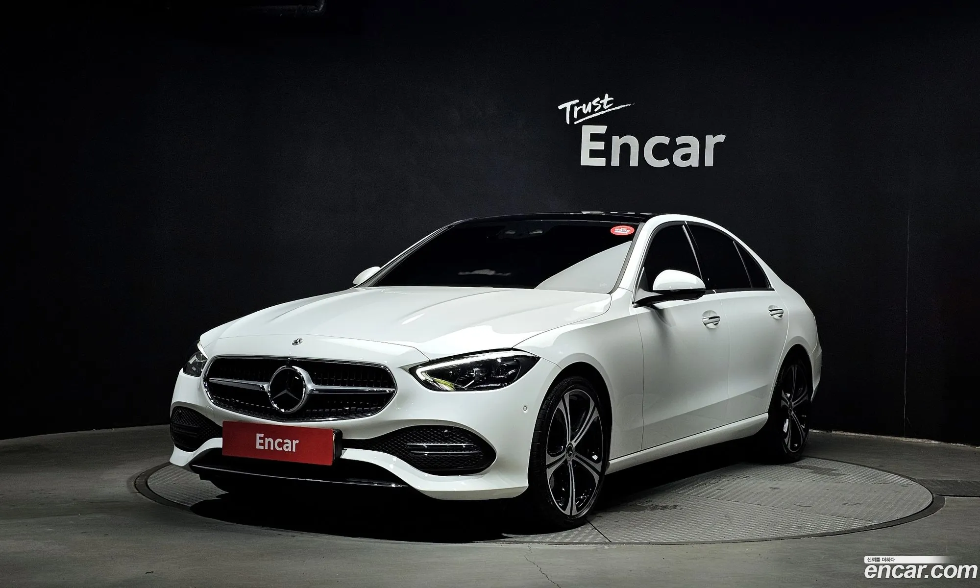 Mercedes-Benz C-Klasse C300 4Matic Avant Garde 2023 - фотография 17240492