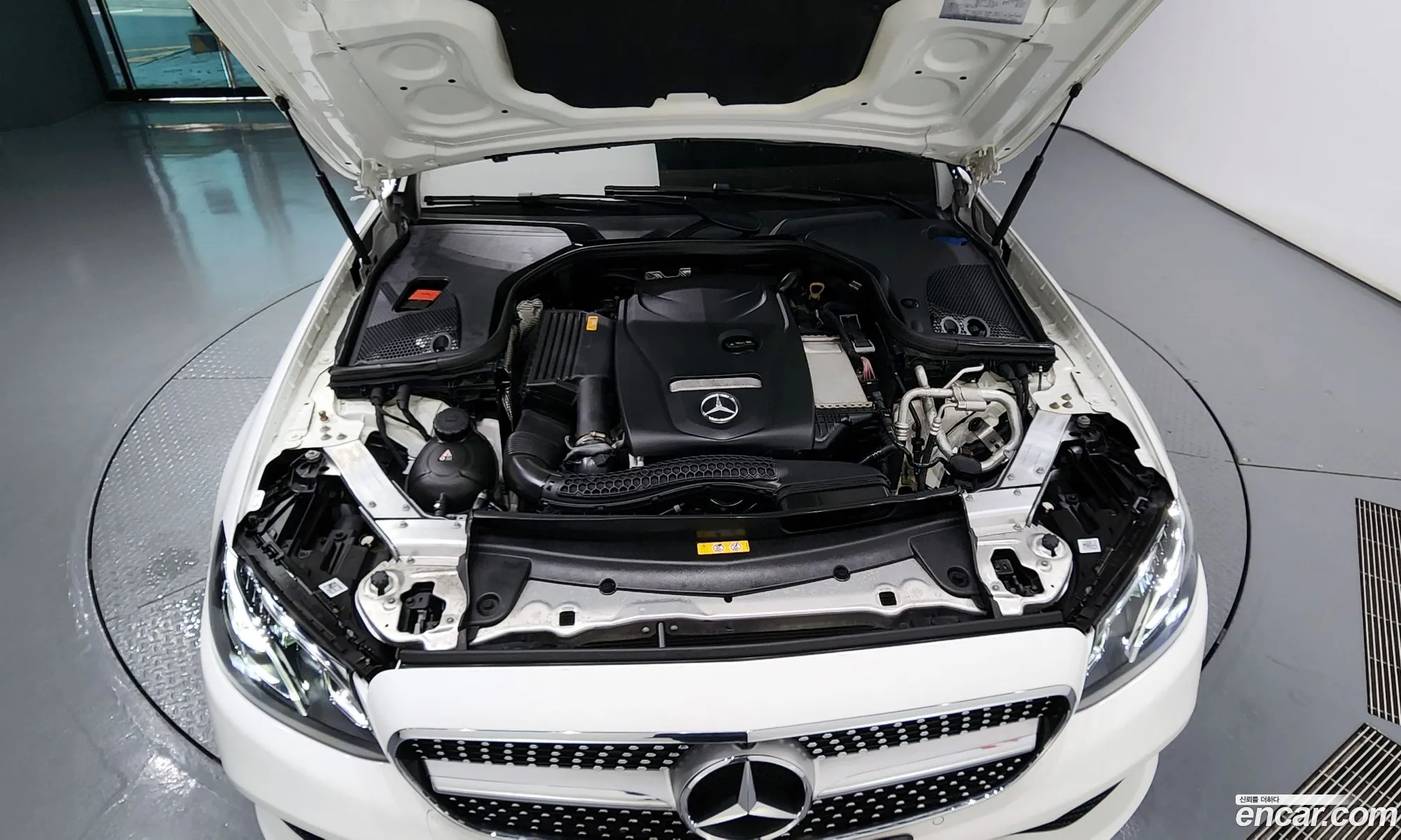 Mercedes-Benz E-Klasse V W213 S213 C238 E300 Avantgarde 2018 - фотография 17360528