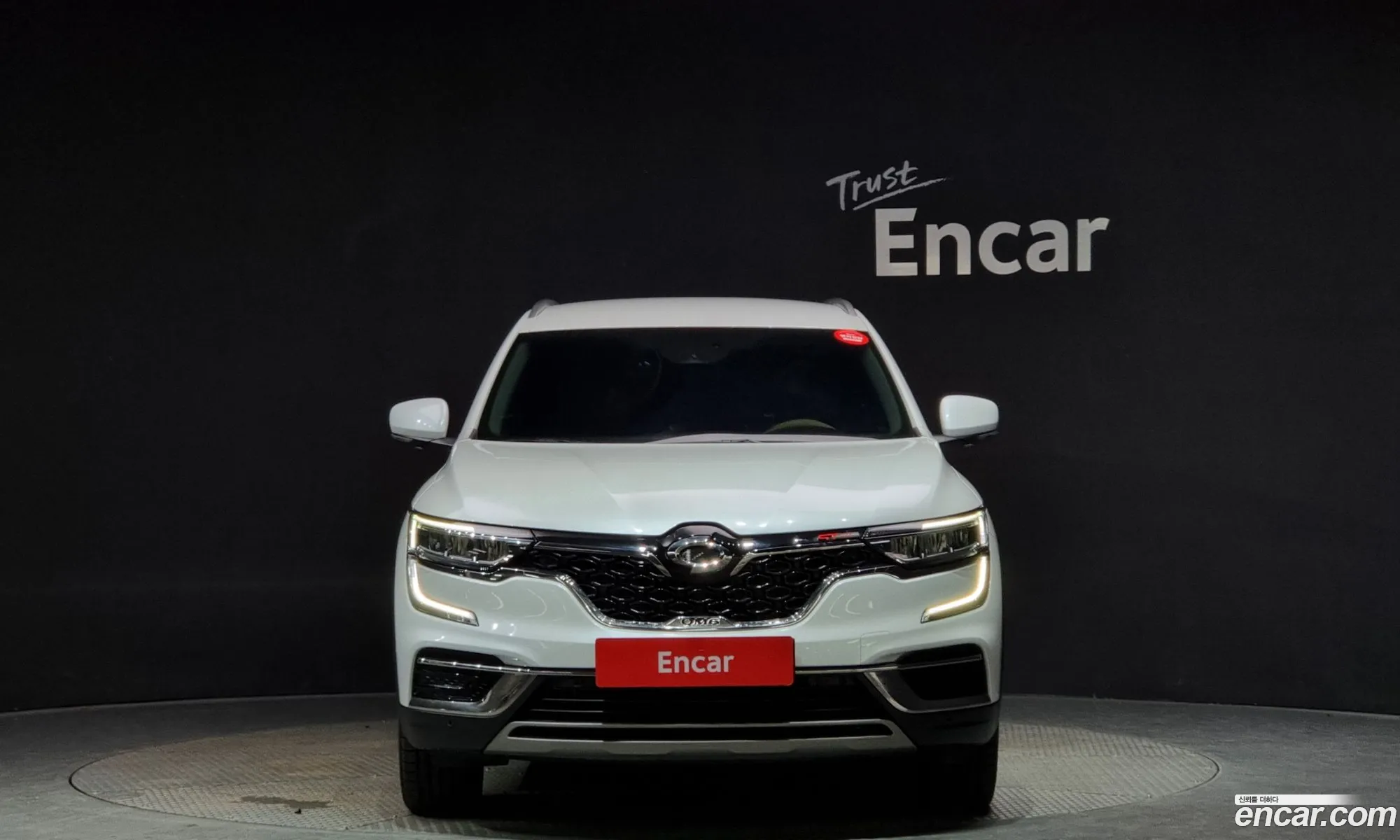 Renault Samsung Qm6 20 Lpe Re Signature 2Wd 2023 - фотография 1203719