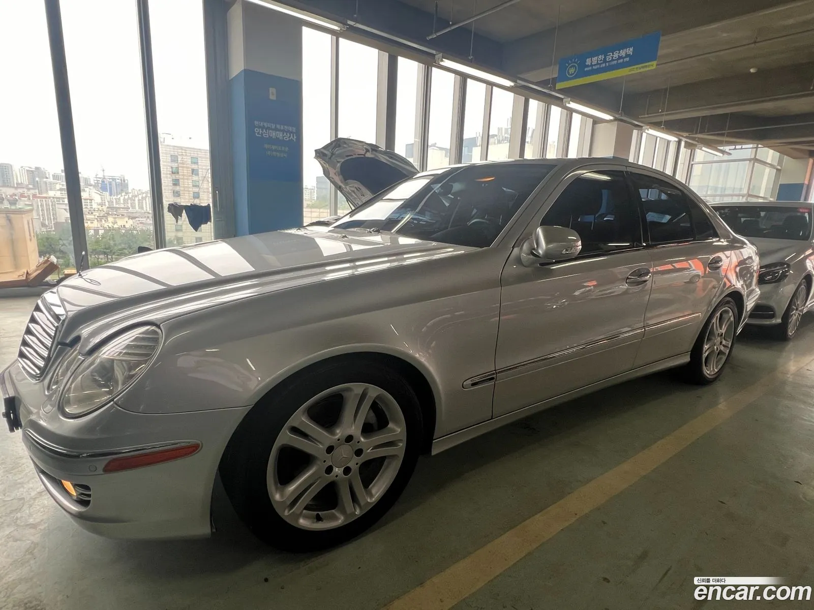 Mercedes-Benz E-Klasse E200K 2009 - фотография 17867457