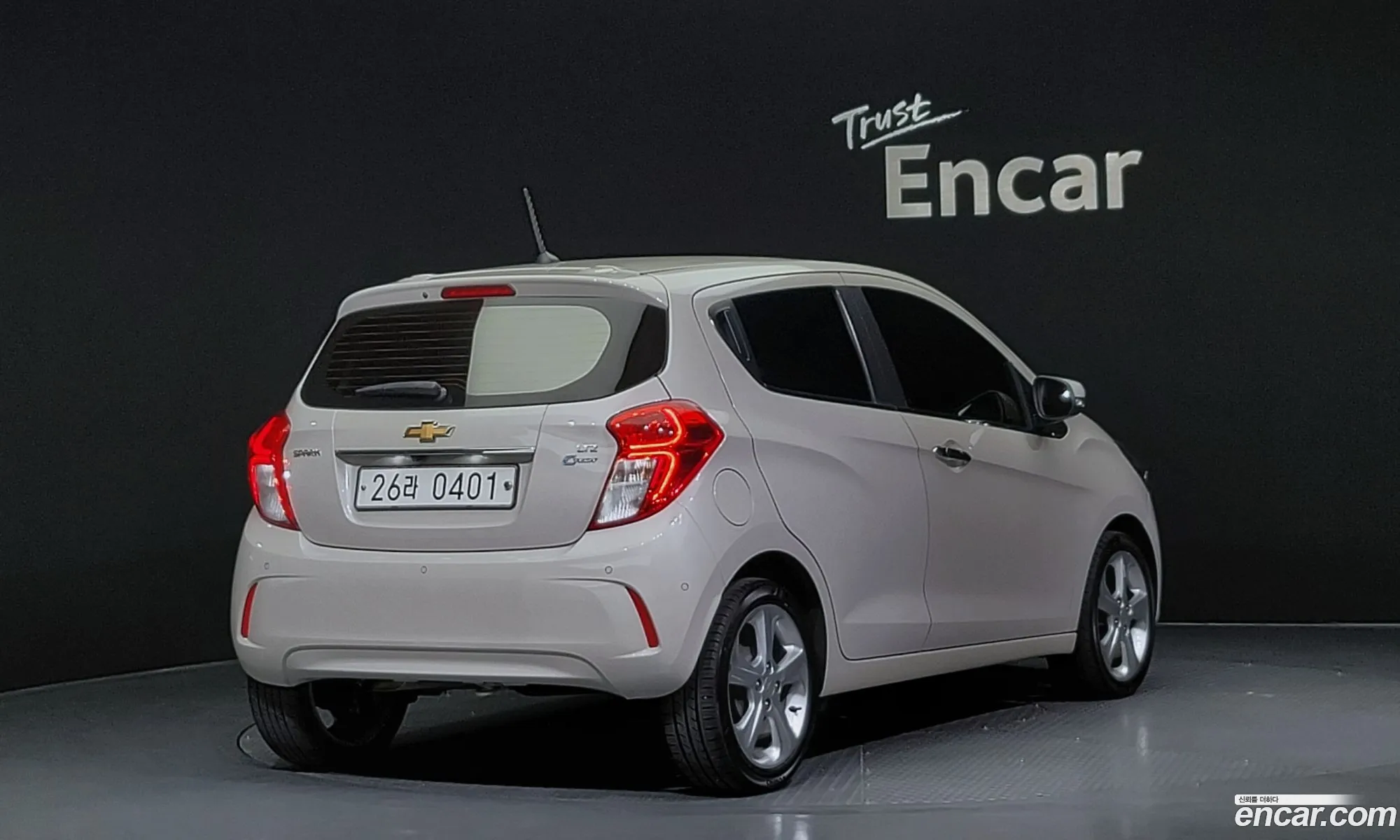 Chevrolet Spark Ltz 2016 - фотография 18435200