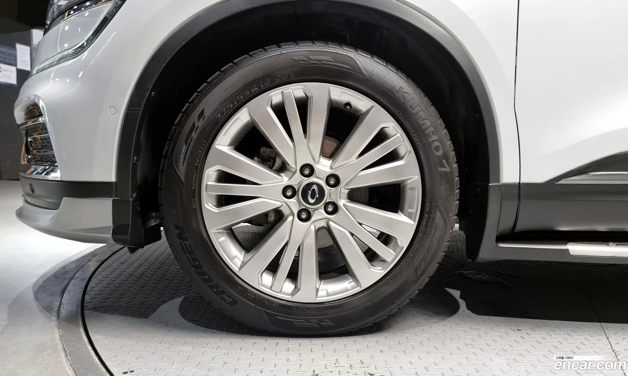 Renault Samsung Qm6 20 Lpe Premier 2Wd 2021 - фотография 1323258