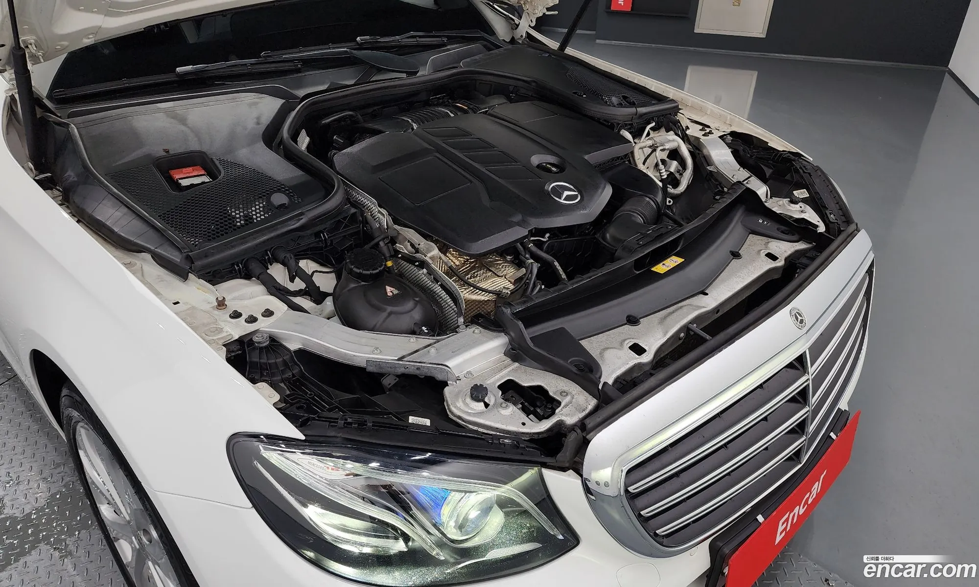 Mercedes-Benz E-Klasse V W213 S213 C238 E220D 4Matic Exclusive 2018 - фотография 17434611