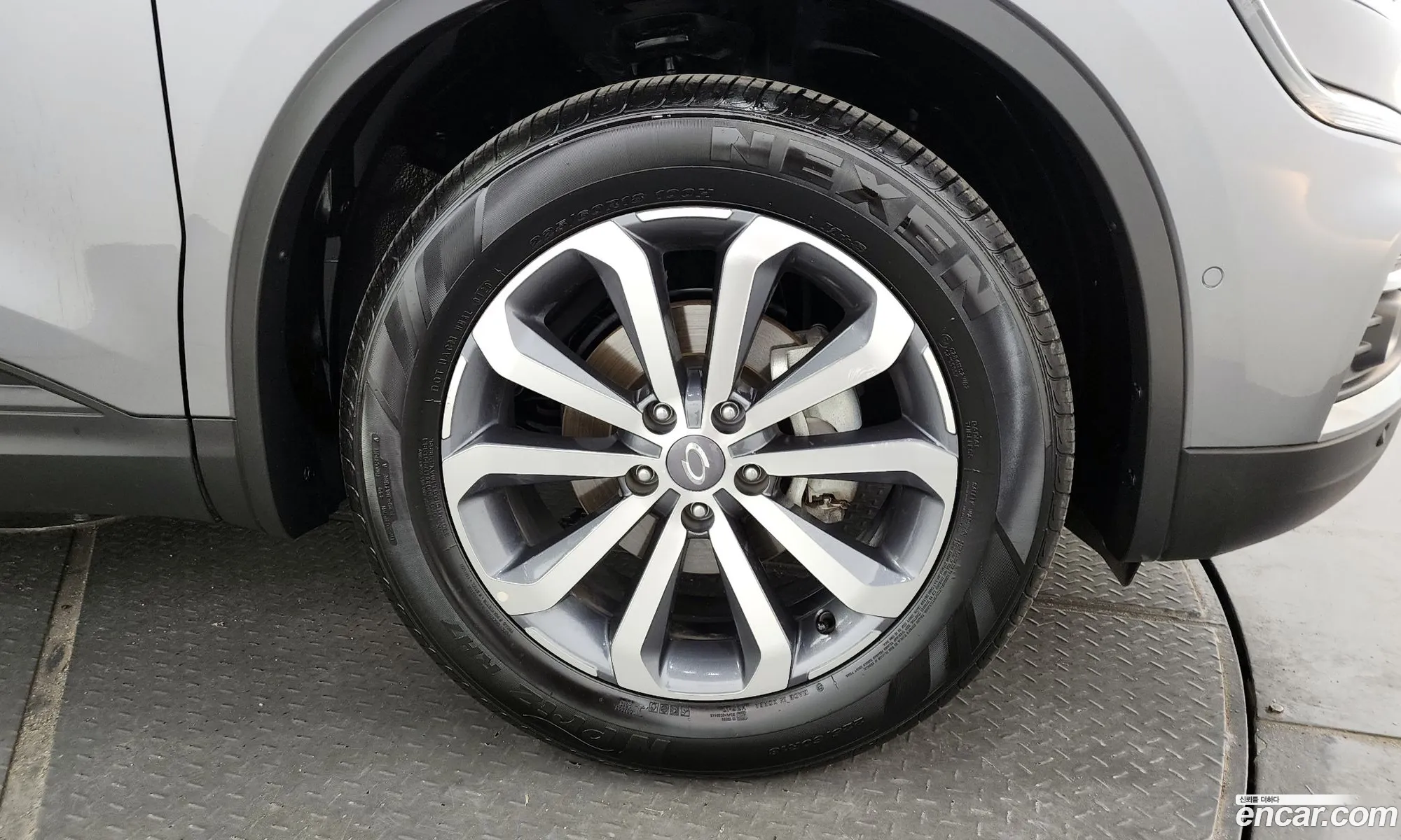 Renault Samsung Qm6 20 Lpe Re 2Wd 2020 - фотография 1236003