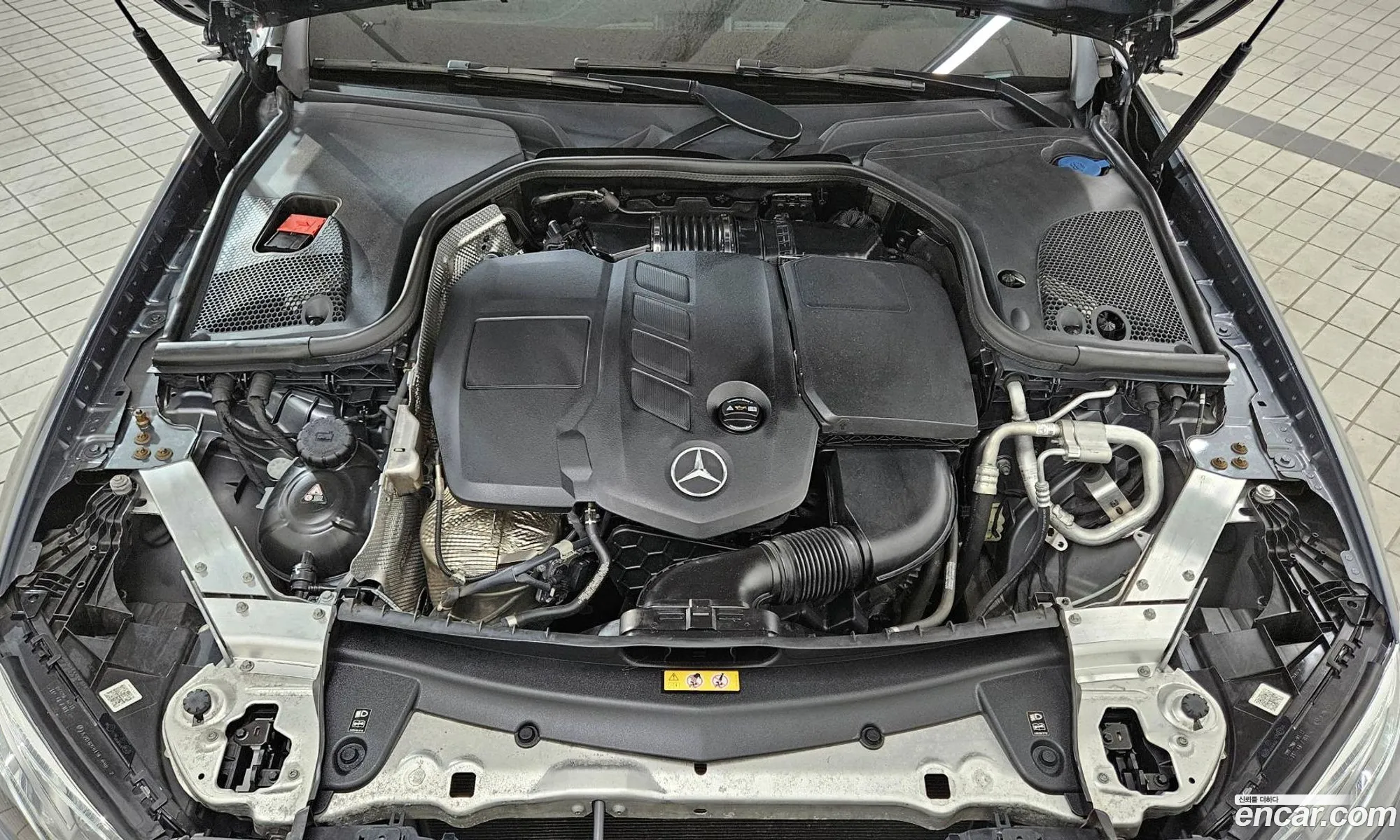Mercedes-Benz E-Klasse V W213 S213 C238 E220D 4Matic Exclusive 2020 - фотография 17434223