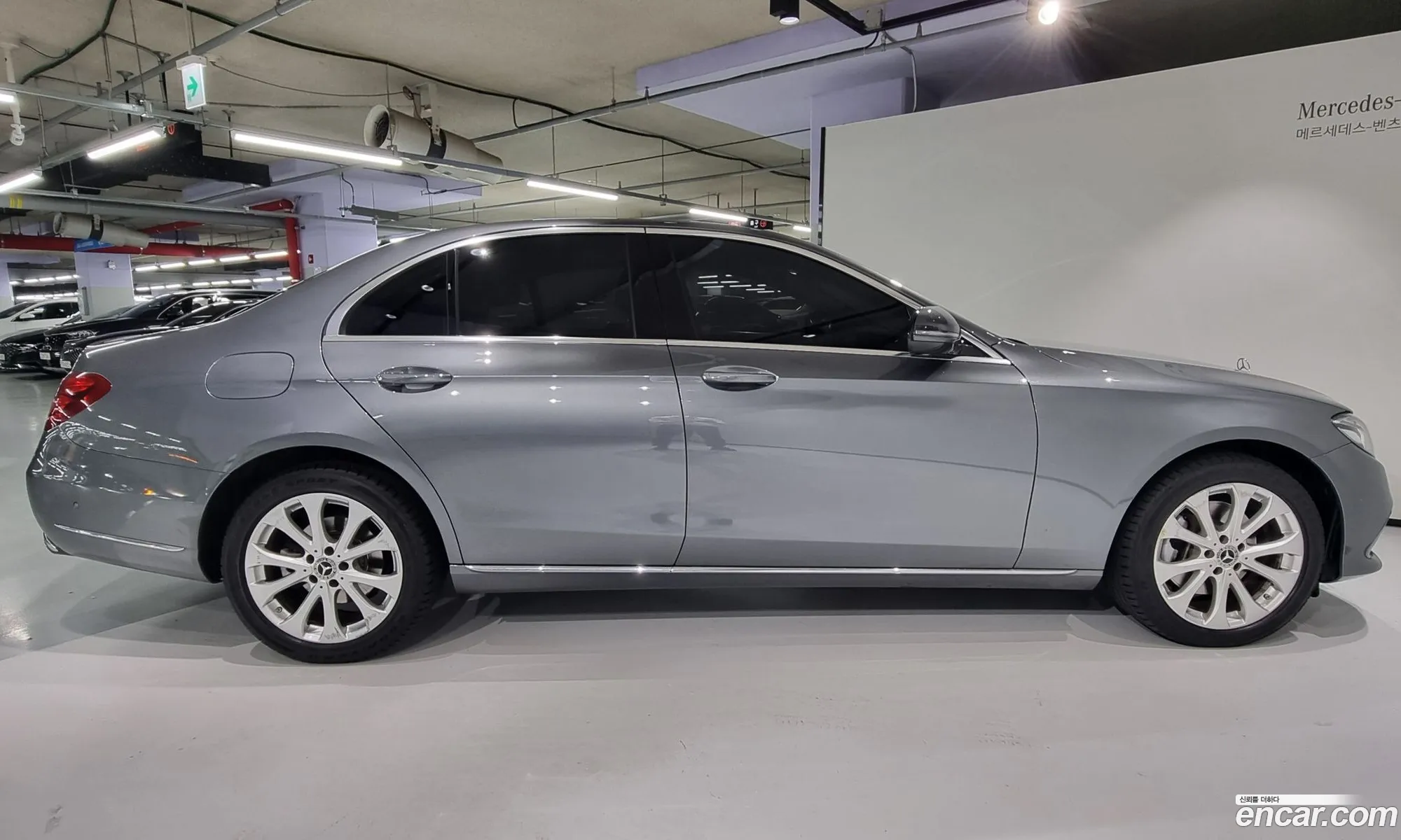 Mercedes-Benz E-Klasse V W213 S213 C238 E220D 4Matic Exclusive 2020 - фотография 17434148