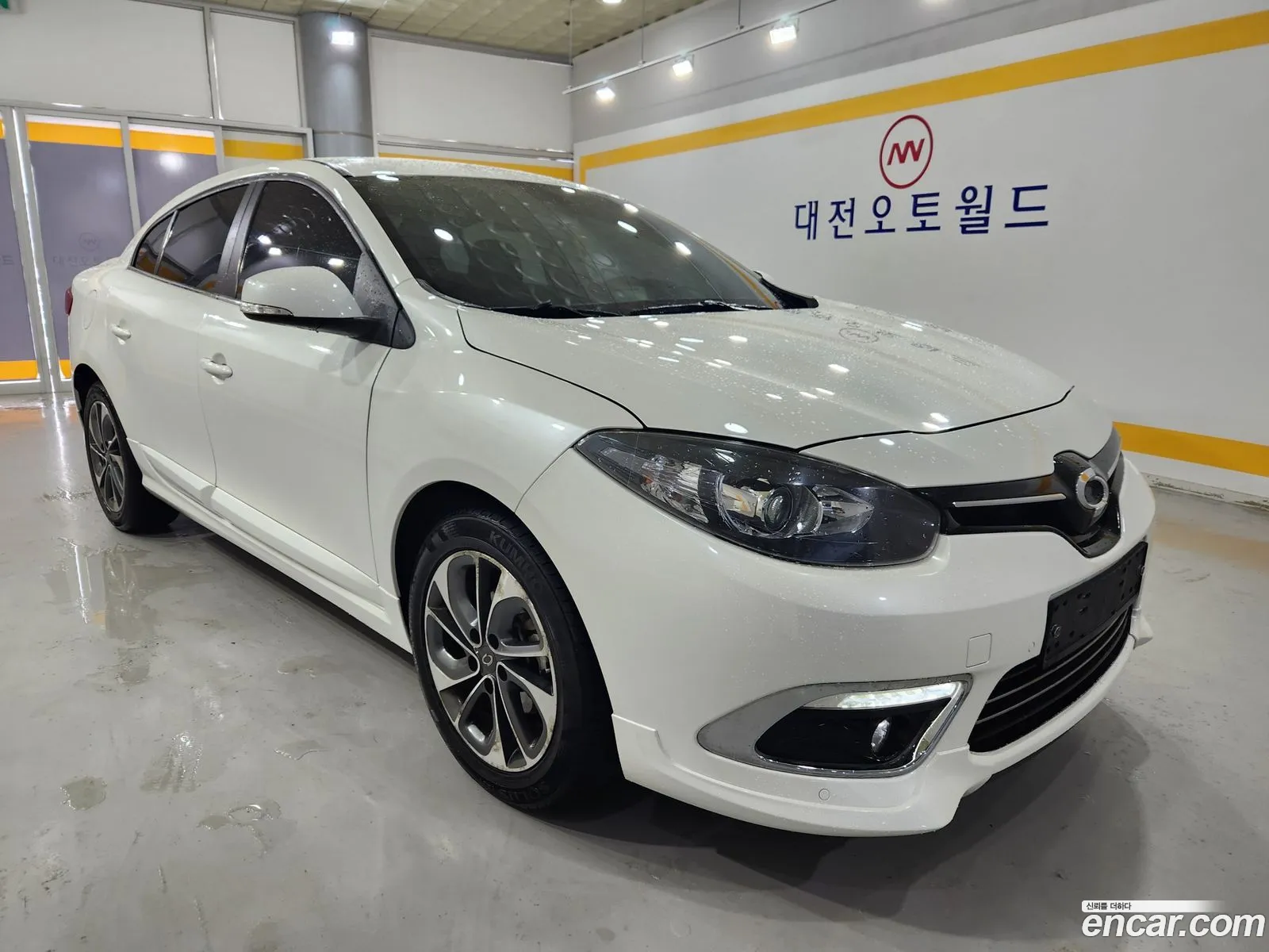 Renault Samsung Sm3 Re 2015 - фотография 1309869