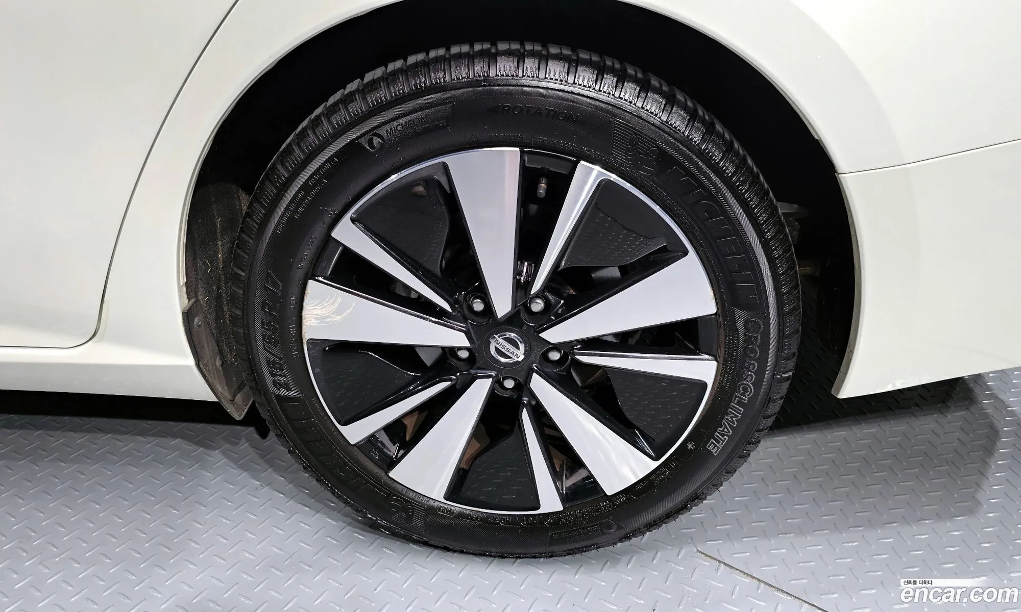 Nissan Altima 25 Special Edition 2019 - фотография 4579100