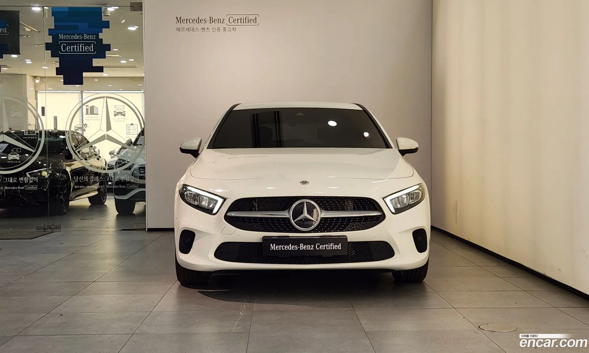 Mercedes-Benz A-Klasse A220 Hatchback 2023 - фотография 17434184