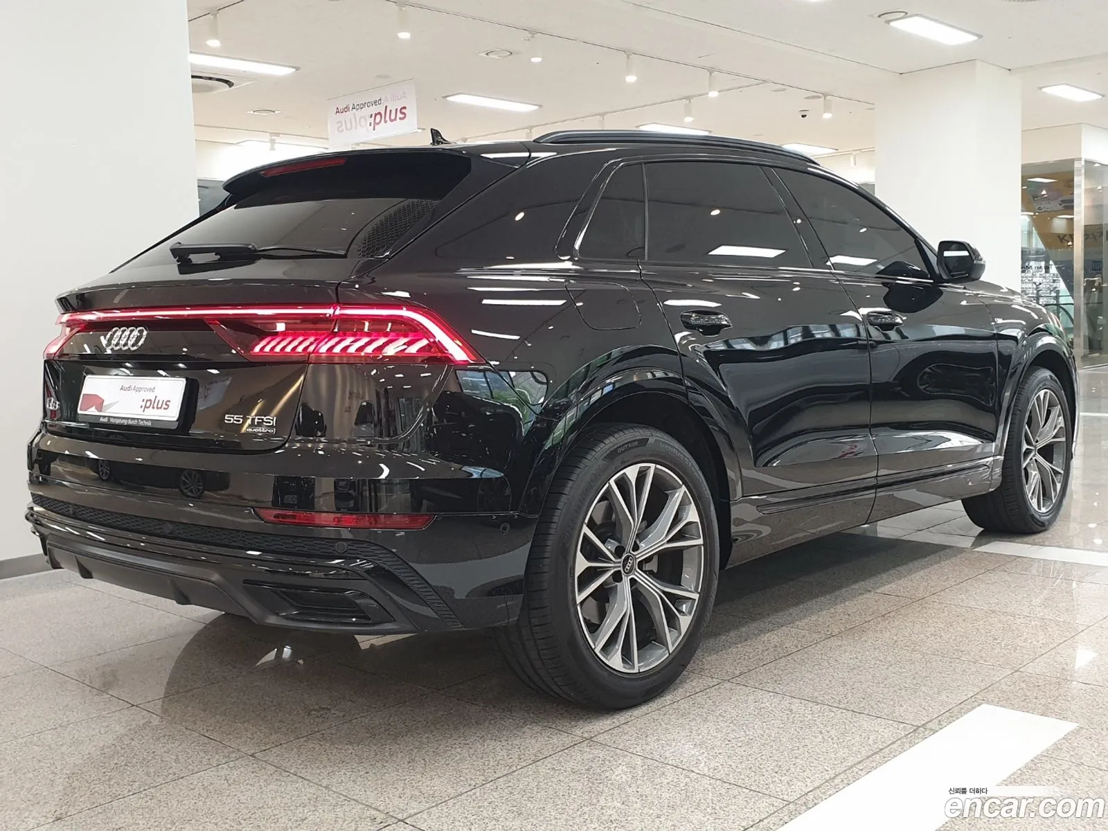 Audi Q8 I 55 Tfsi Quattro Premium 2022 - фотография 3766116