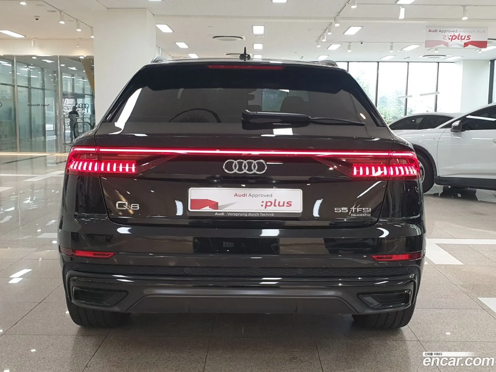 Audi Q8 I 55 Tfsi Quattro Premium 2022 - фотография 3766118