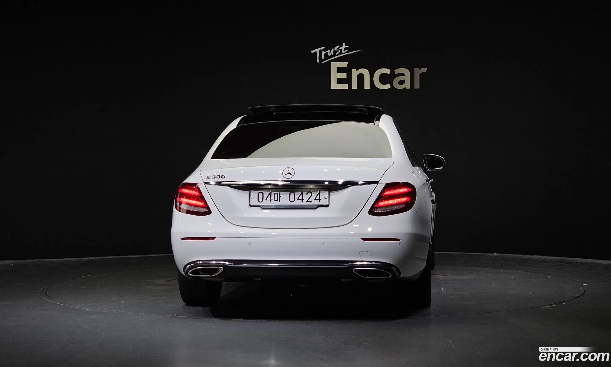 Mercedes-Benz E-Klasse E300 Avantgarde 2016 - фотография 17360550