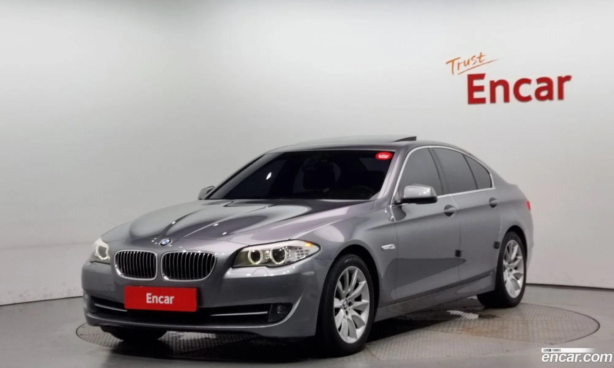 BMW 5 Series F10 528I - фотография 17320448