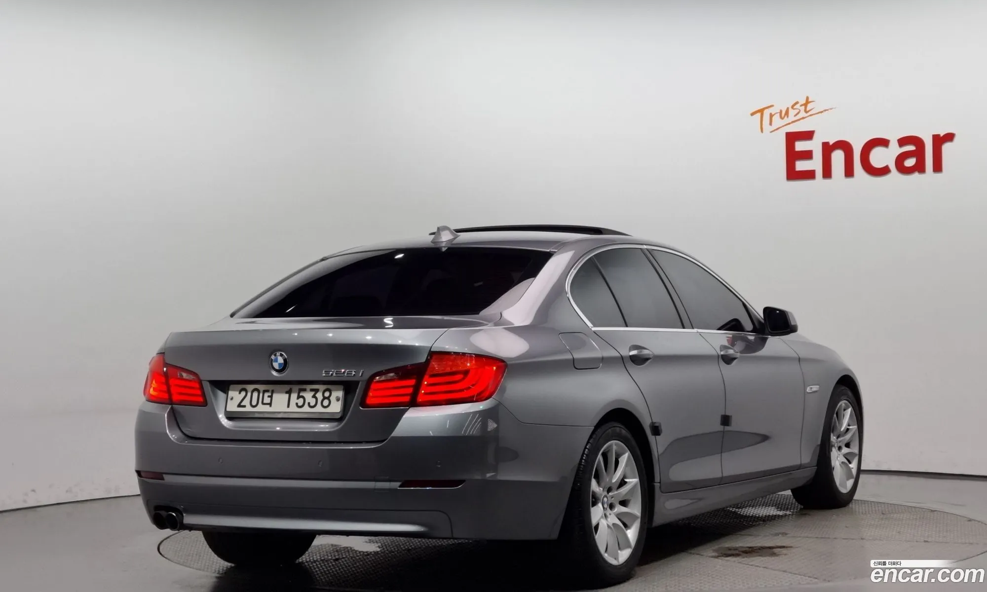 BMW 5 Series F10 528I - фотография 17320449