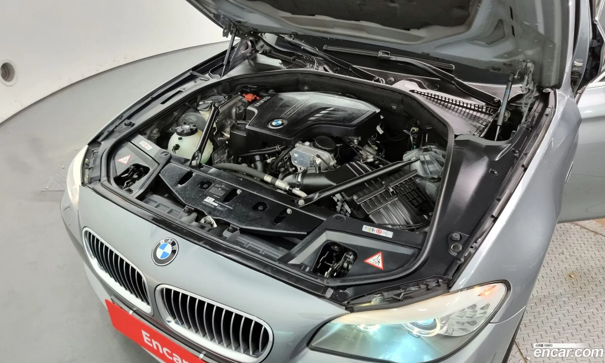 BMW 5 Series F10 528I - фотография 17320453