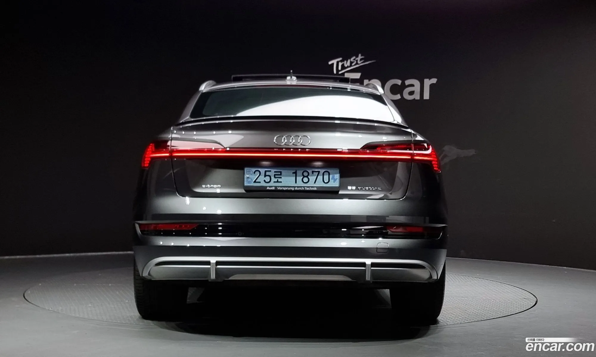 Audi E-Tron I 55 Quattro Sportback 2021 - фотография 7533785