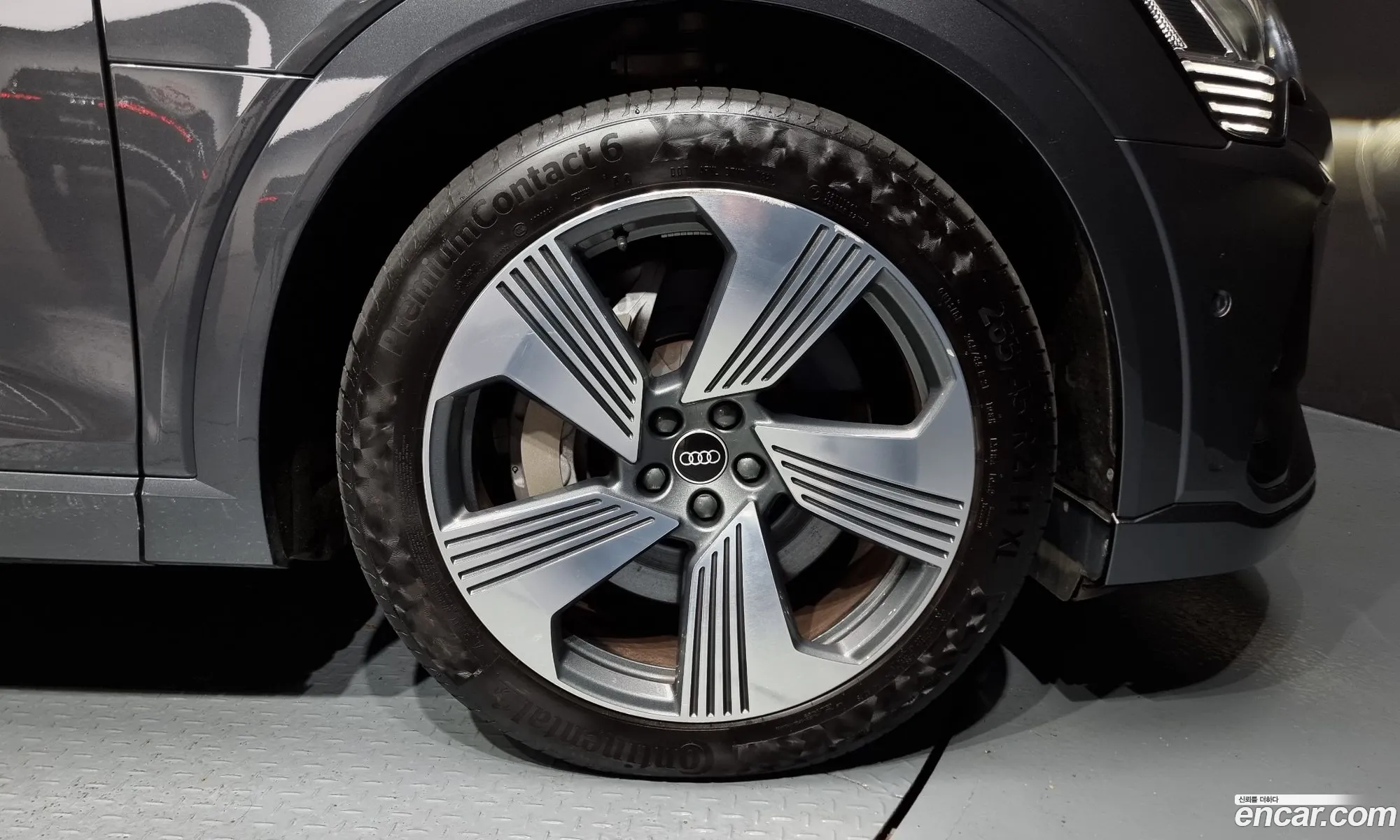 Audi E-Tron I 55 Quattro Sportback 2021 - фотография 7533786