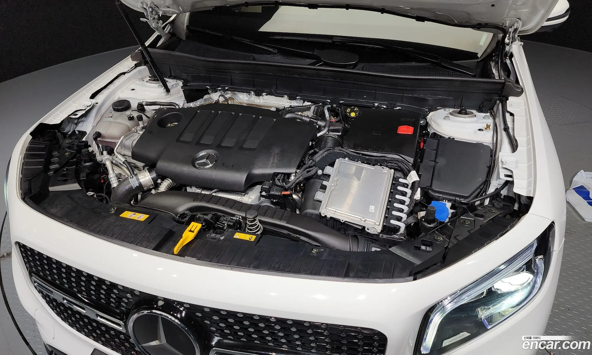 Mercedes-Benz Glb Glb200 D 2023 - фотография 17282386