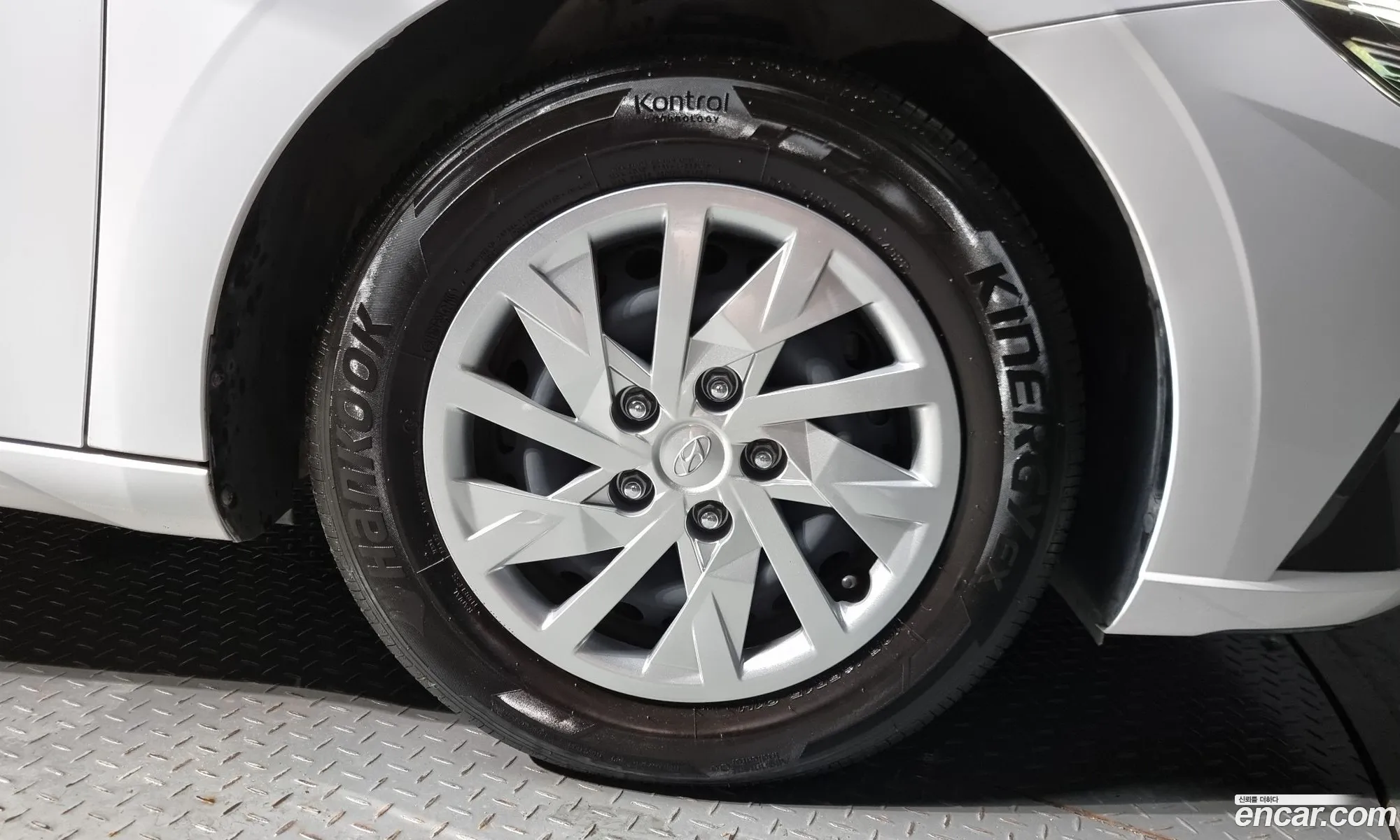 Hyundai Avante Vi 16 2020 - фотография 18111121