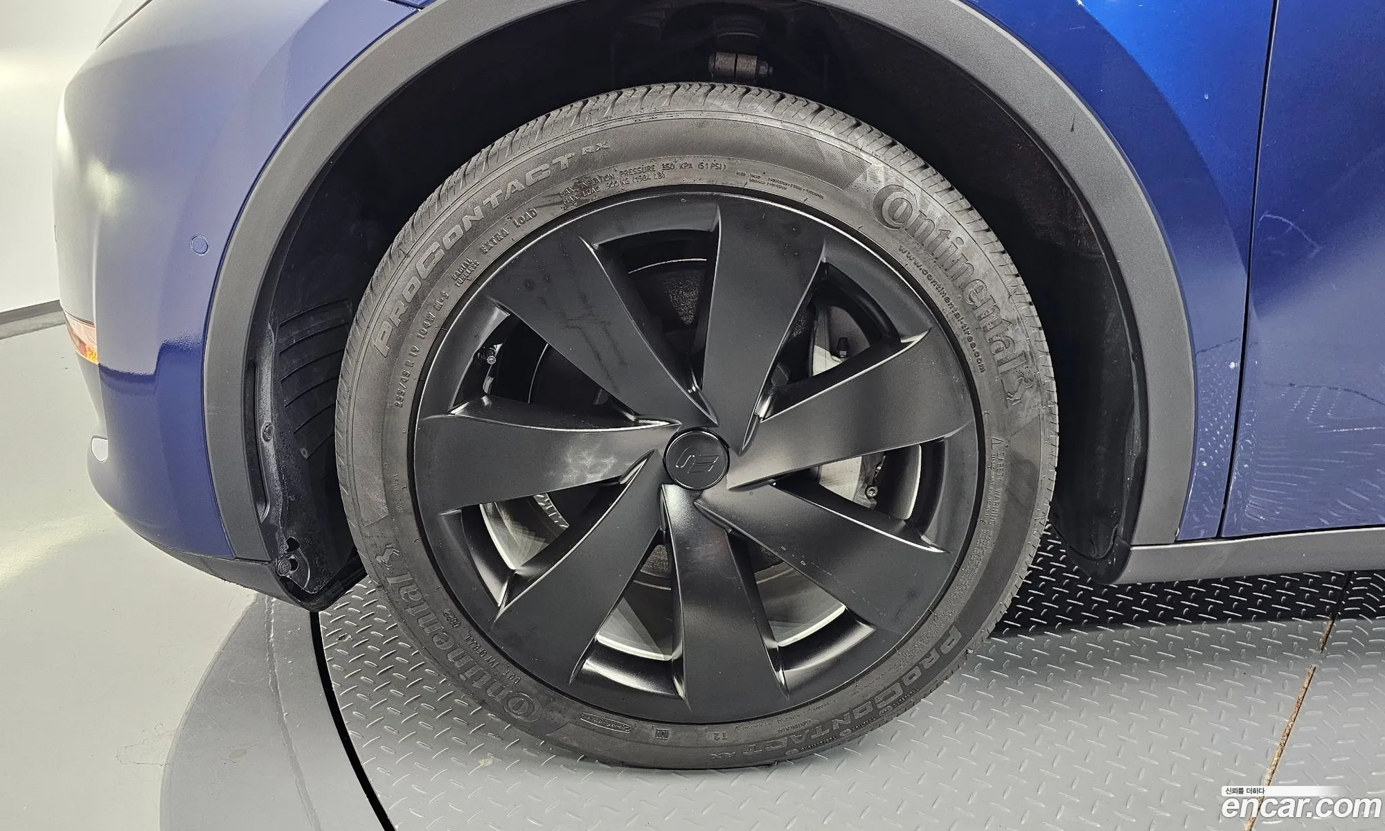 Tesla Model Y I Long Range 2022 - фотография 3514608