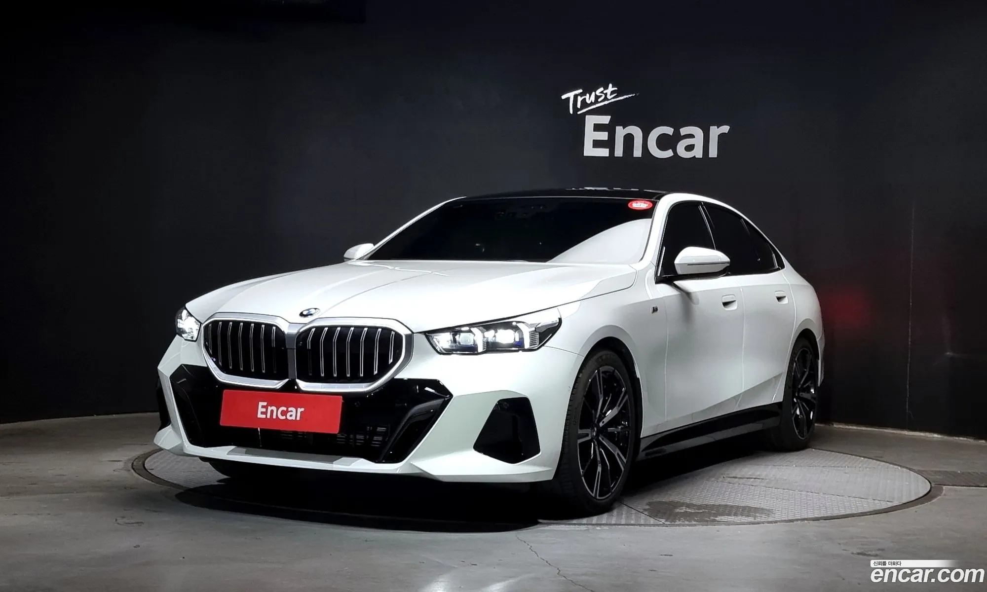 BMW 5Er 530I xDrive M Sport 2024 - фотография 2346082