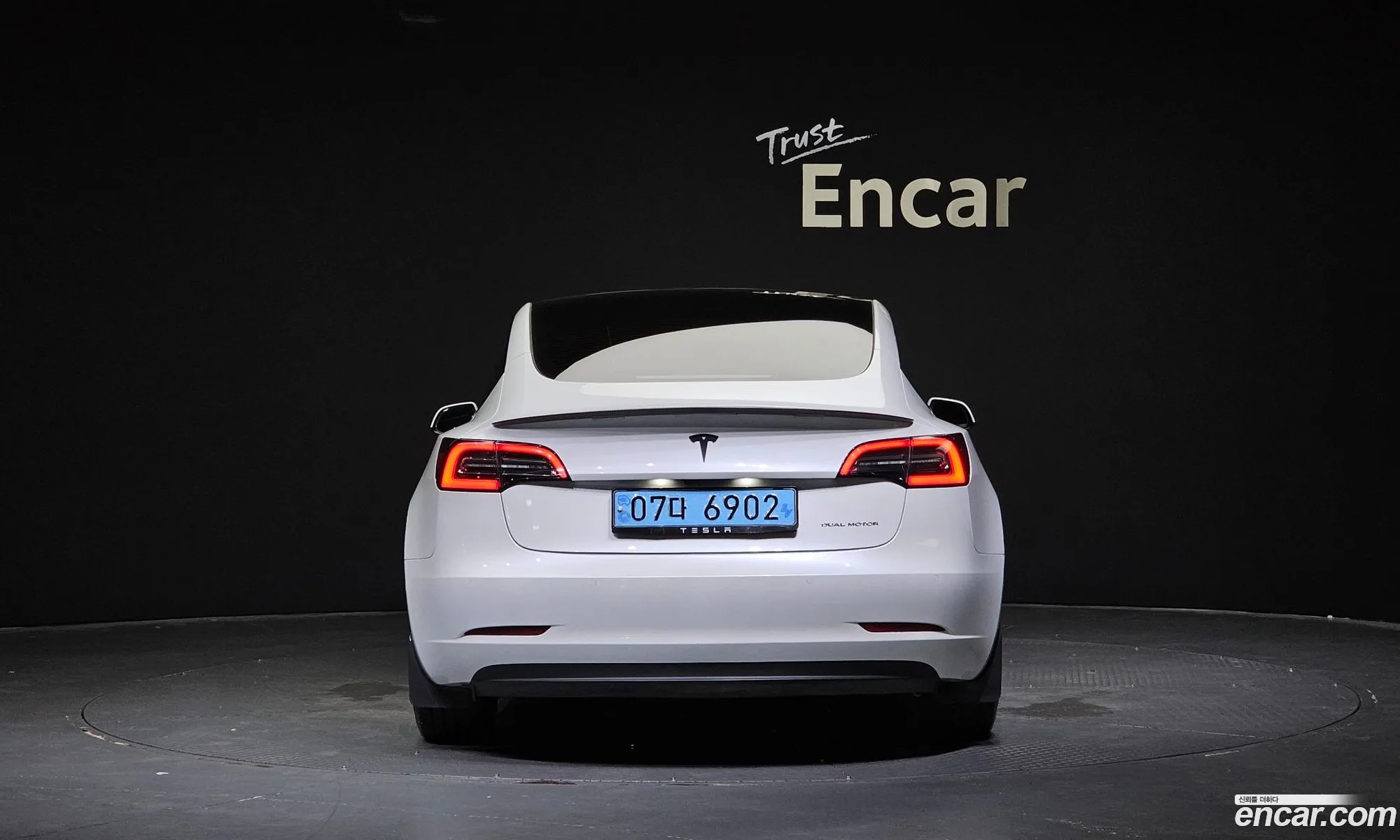 Tesla Model 3 I Long Range 2022 - фотография 3514571