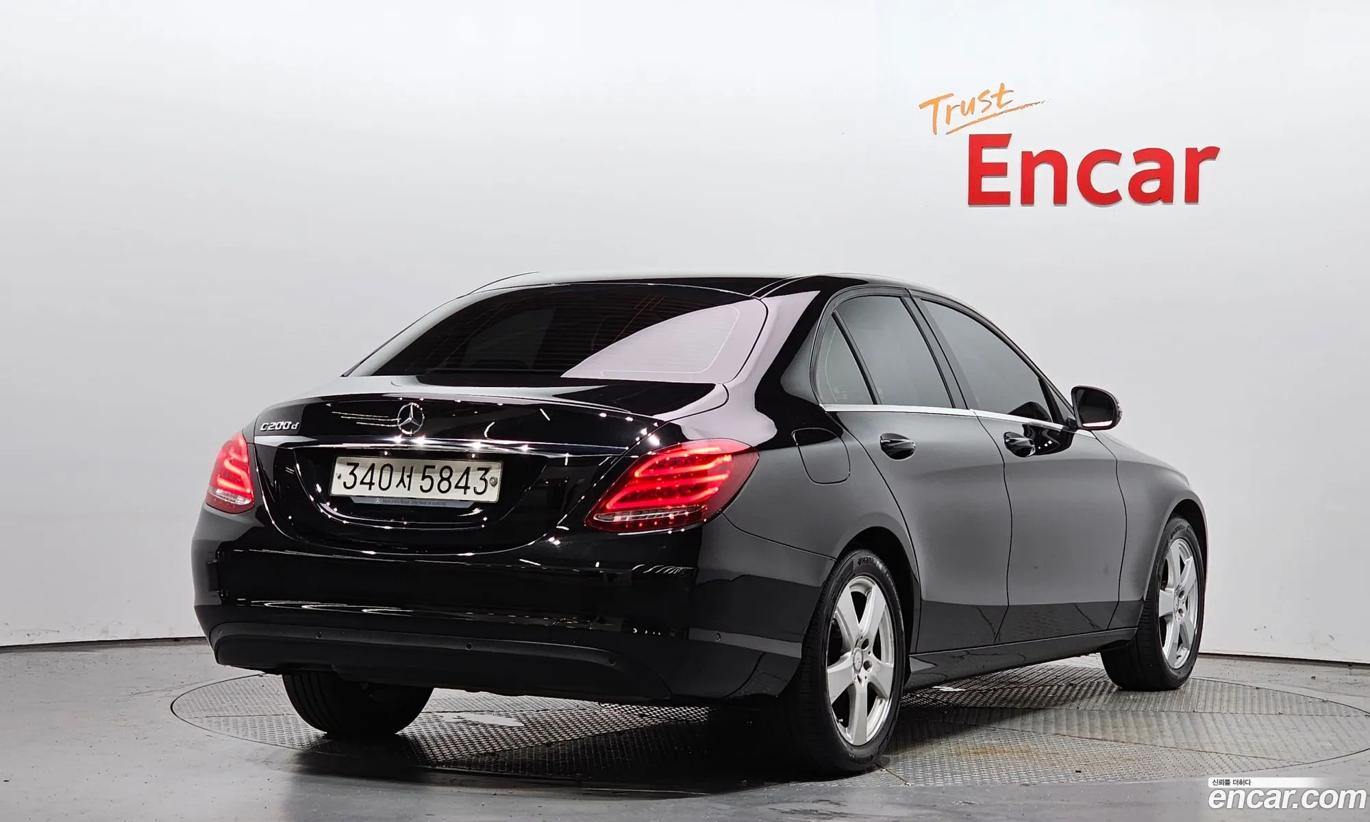 Mercedes-Benz C-Klasse Iv W205 C200D 2017 - фотография 18791403