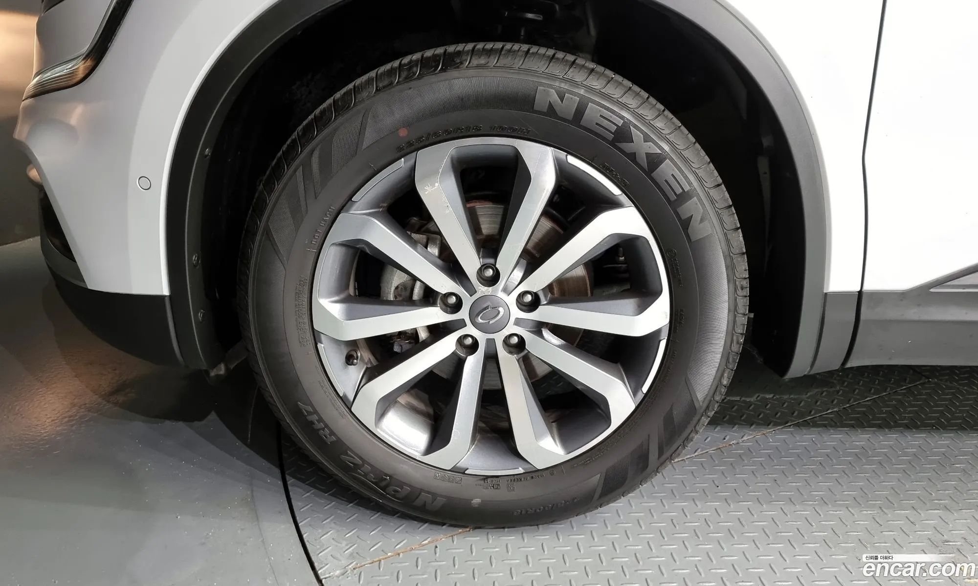 Renault Samsung Qm6 20 Lpe Re 2Wd 2020 - фотография 1281314