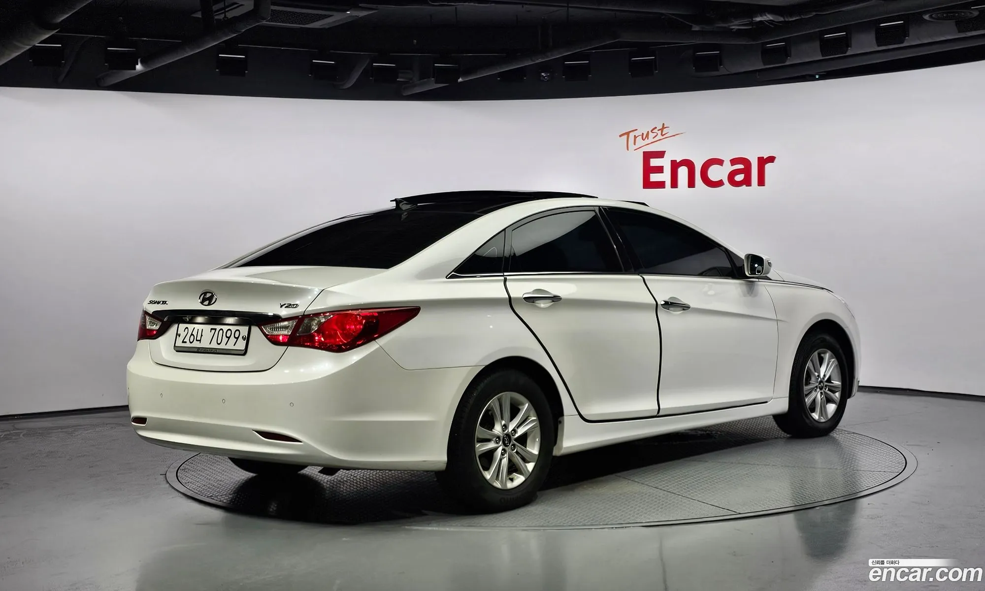 Hyundai Sonata Lpi Top 2010 - фотография 17020366