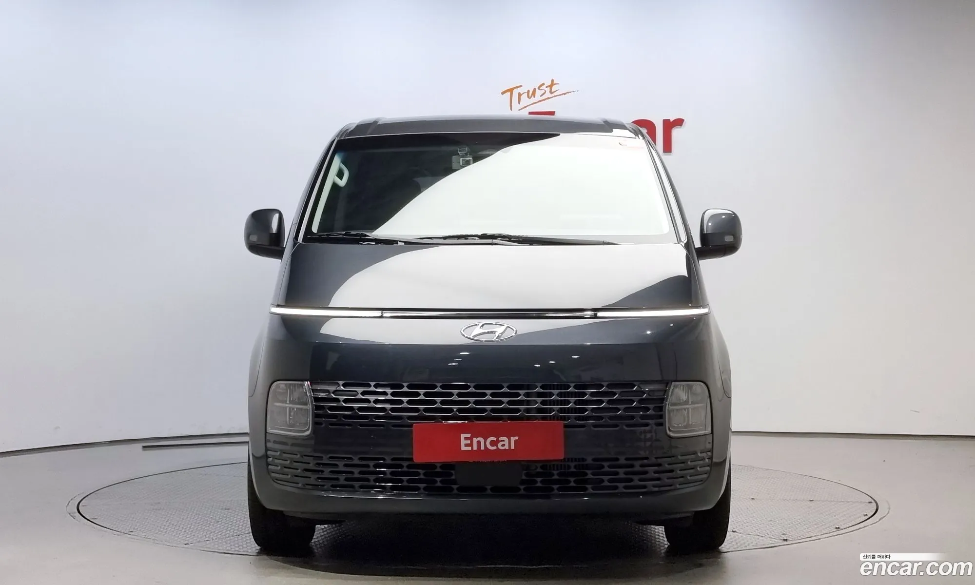Hyundai Staria Tourer 11-Seater 2023 - фотография 17897981