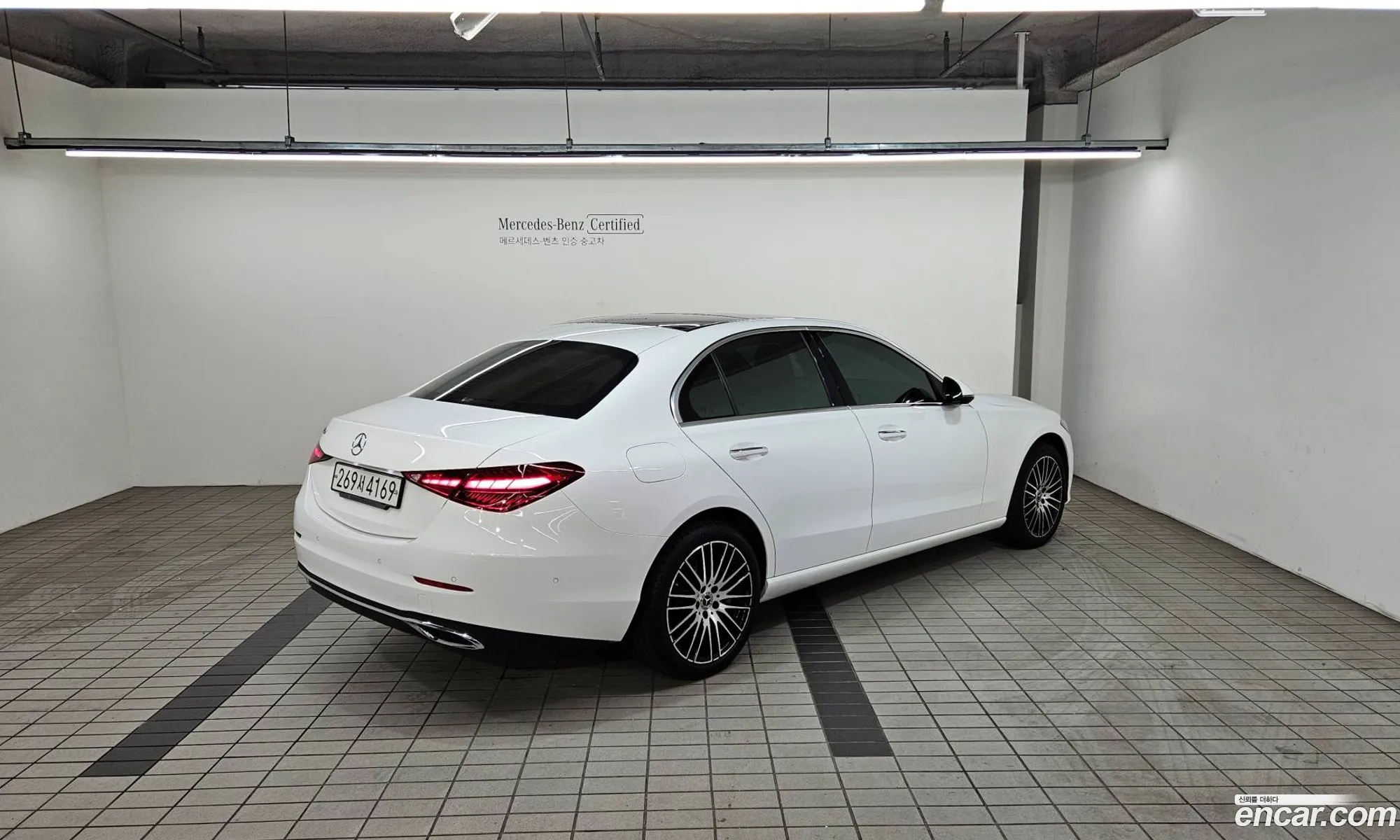 Mercedes-Benz C-Klasse C200 Avant Garde 2023 - фотография 17258141