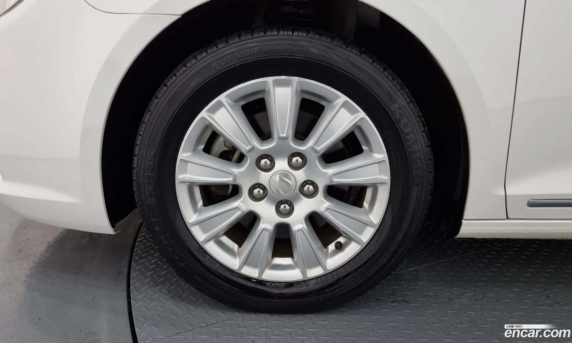 Chevrolet Alpheon Cl240 2015 - фотография 4788754