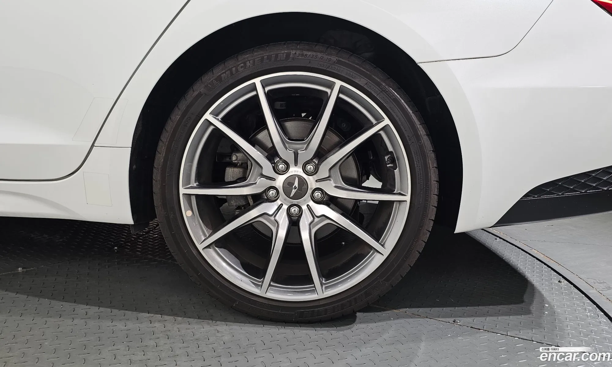 Genesis G70 I Gasoline 20T 4Wd 2022 - фотография 12593471