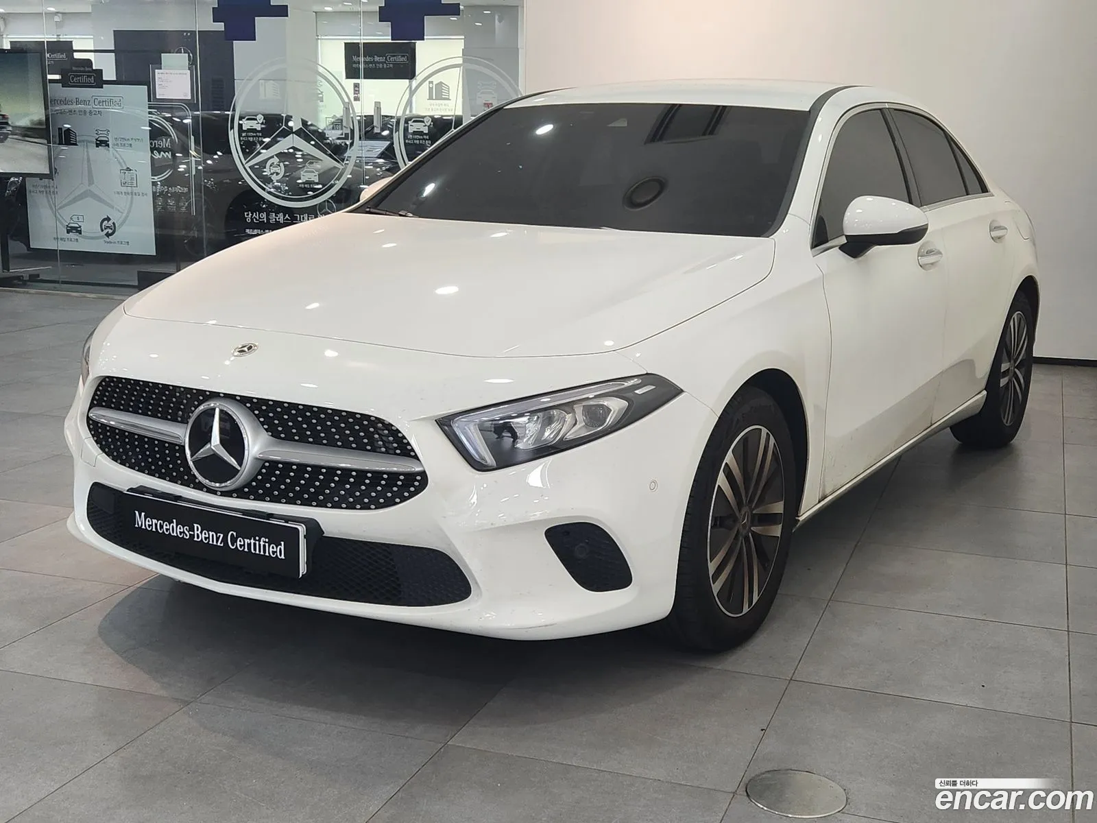 Mercedes-Benz A-Klasse A220 Sedan 2023 - фотография 17300860